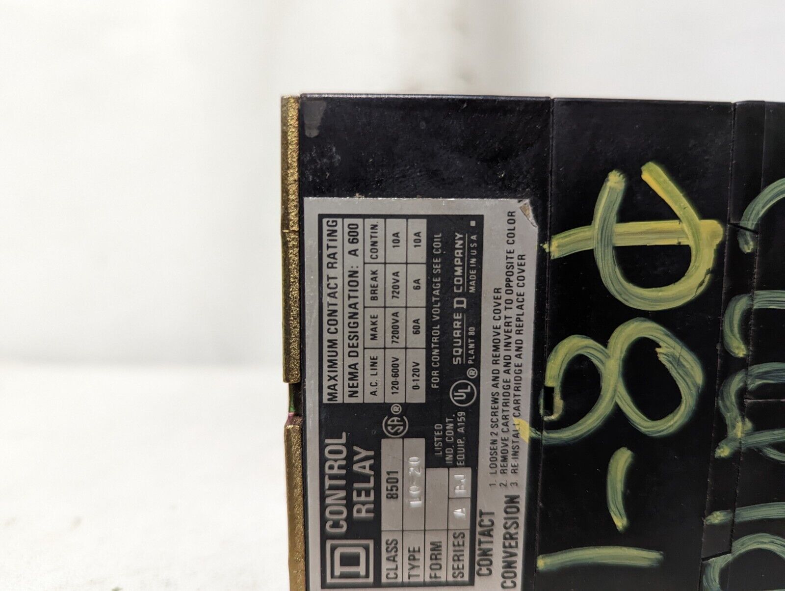 Square D 8501-L020 control relay, type L, 110/120VAC coil