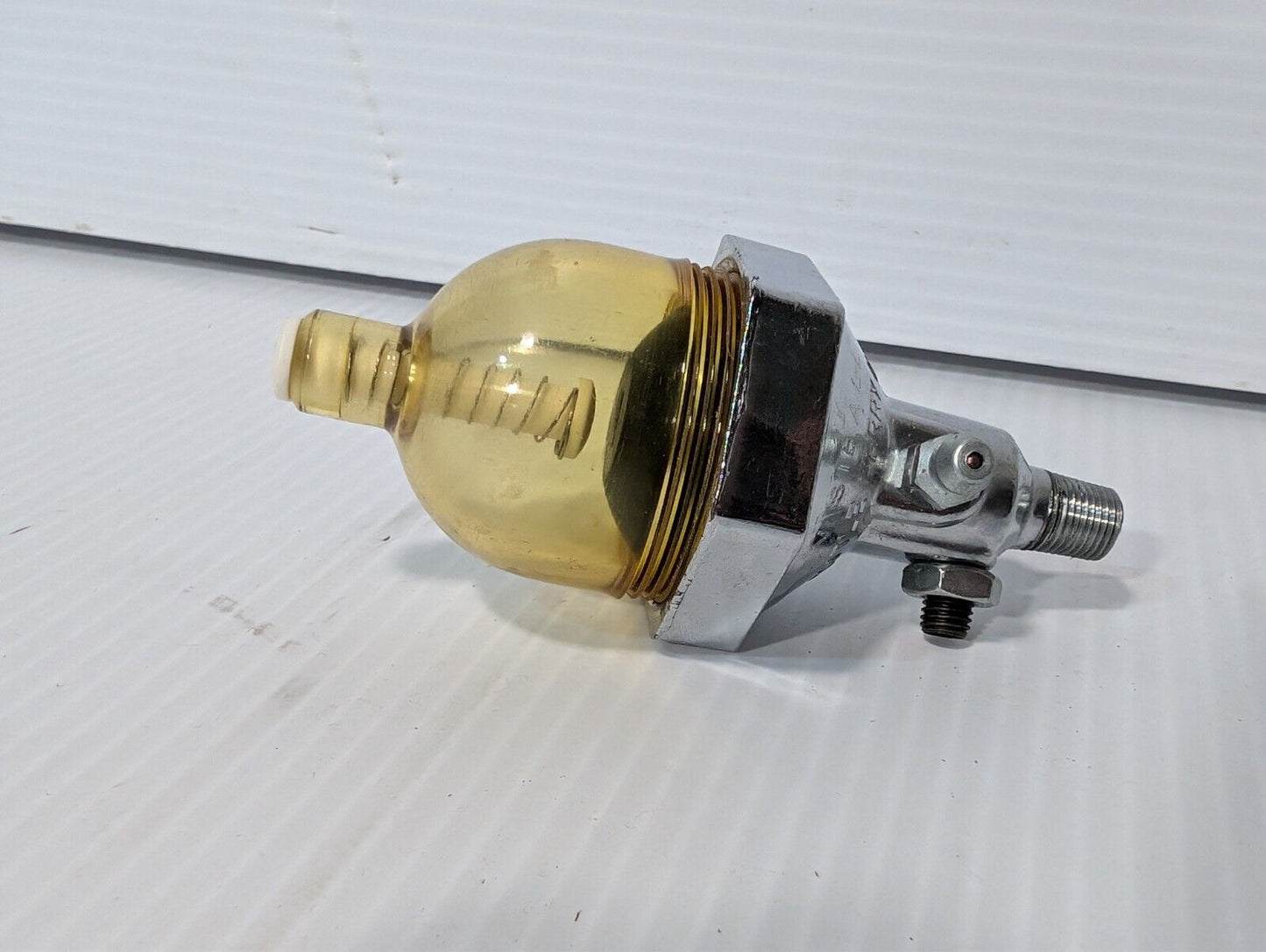 Thorp VisiBall 2 oz. automatic grease lubricator in original box as pictured