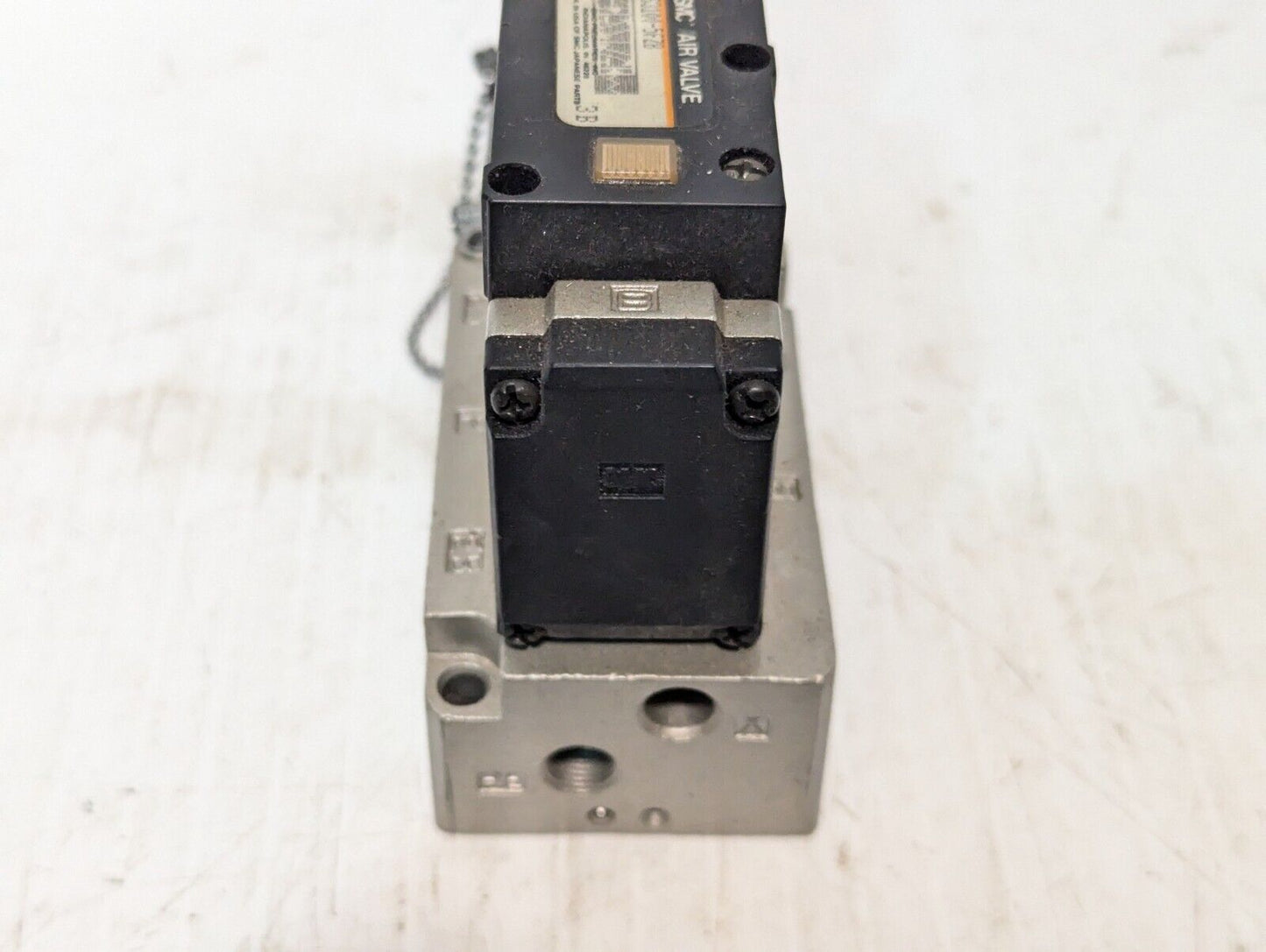 SMC NVFS3100-5FZB Pneumatic Solenoid Valve, 21-26vdc, 0.1 ~ 1 MPa -Free Shipping
