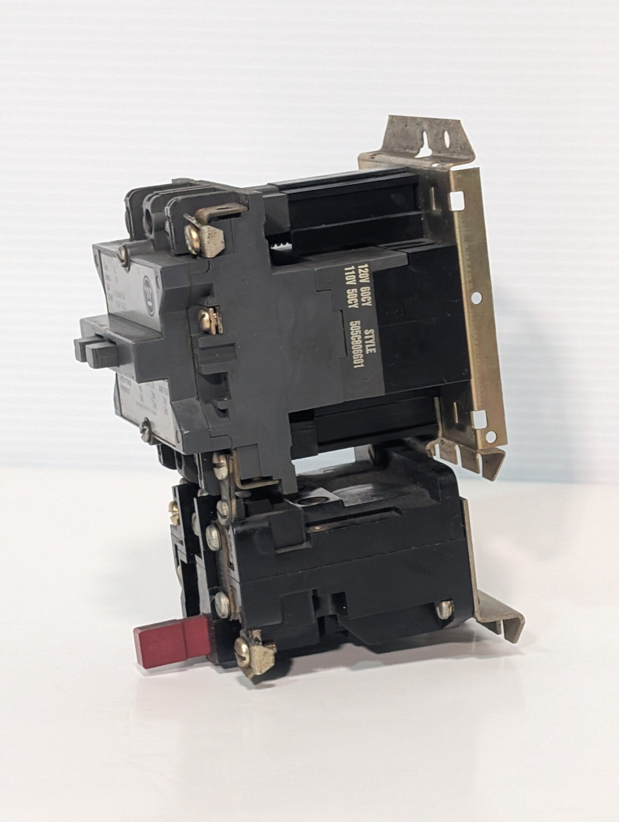 Westinghouse A200M0CAC Motor Starter, NEMA Size 0, Single or Polyphase, 3-Pole