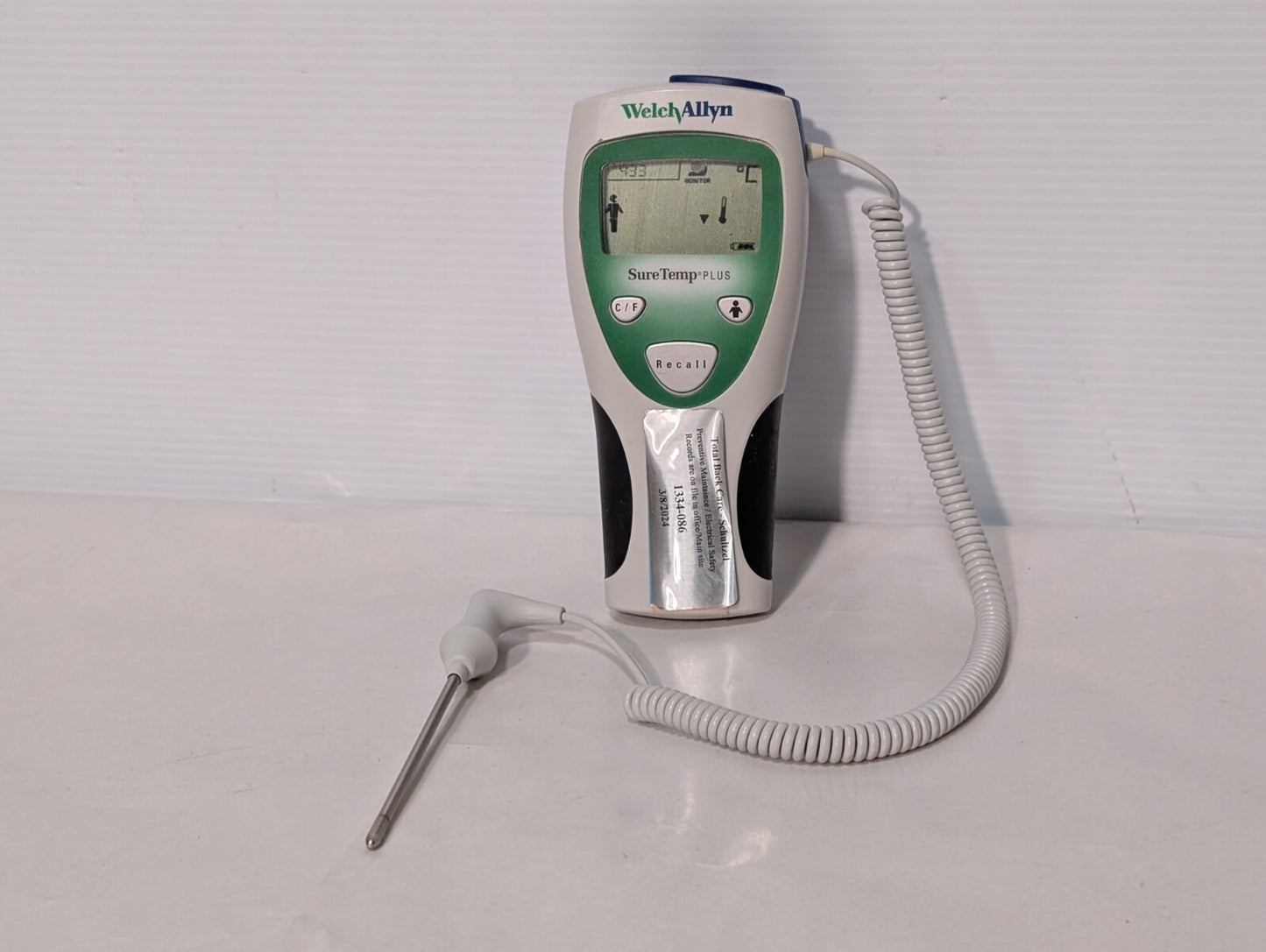 Welch Allyn Digital Thermometer SureTemp Plus 690 with Probe + Probe Covers