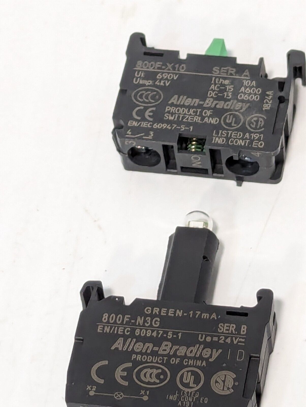 Allen Bradley 800FP-LF3PN3GX10 Green Illuminated Flush Push Button - Free Ship