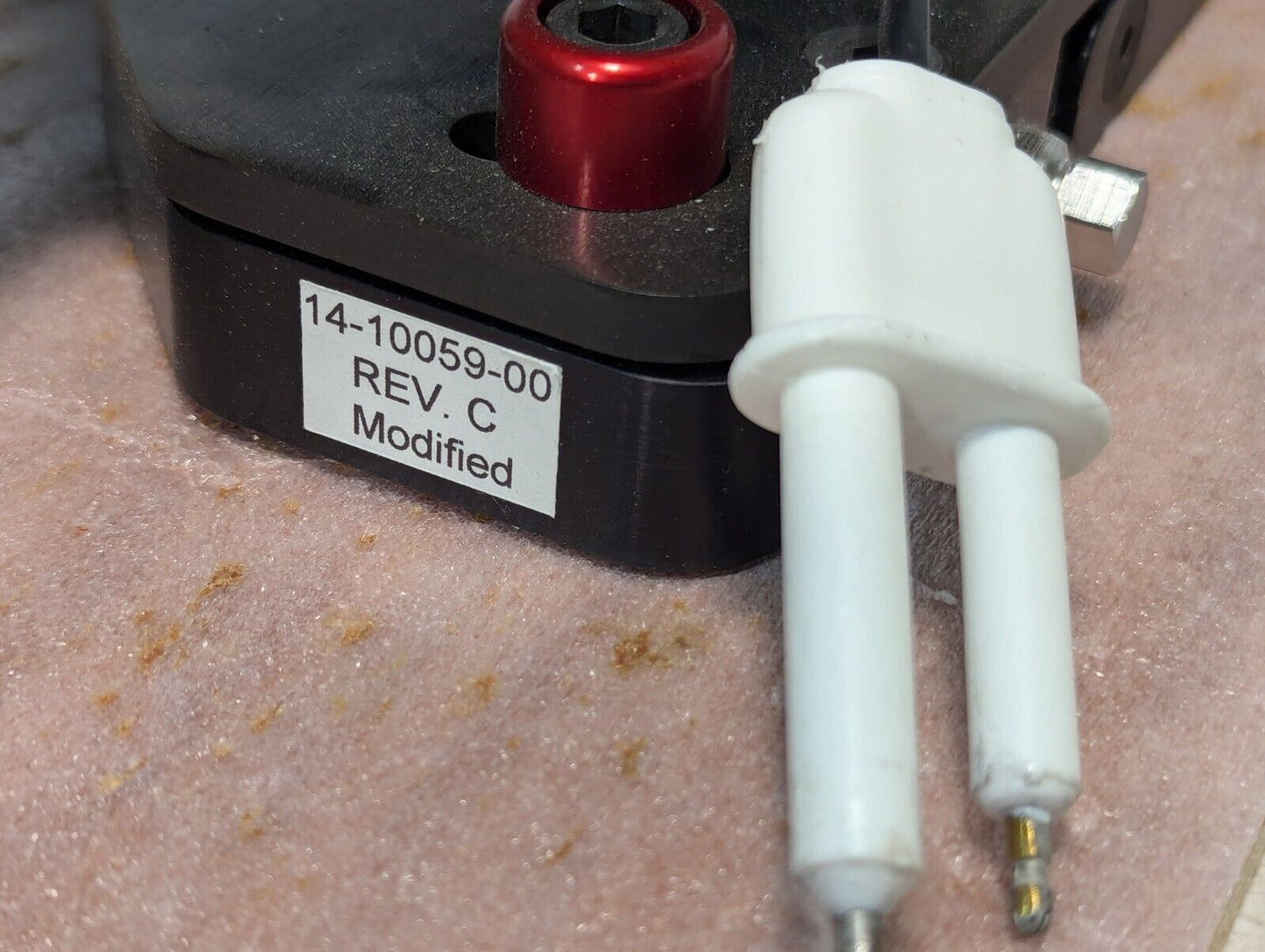 JDS Uniphase 1144P Helium Neon Gas Laser Tube & 14-10059-00 Mount -Free Shipping