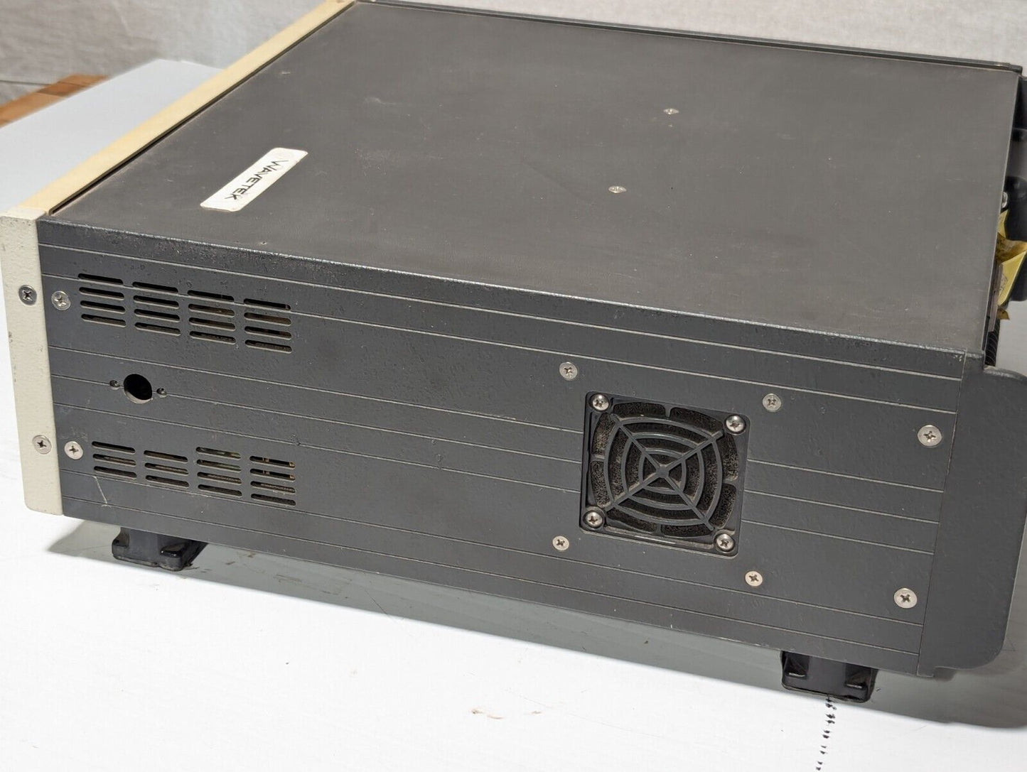 Wavetek 90 20-MHz synthesized function generator with manual as pictured