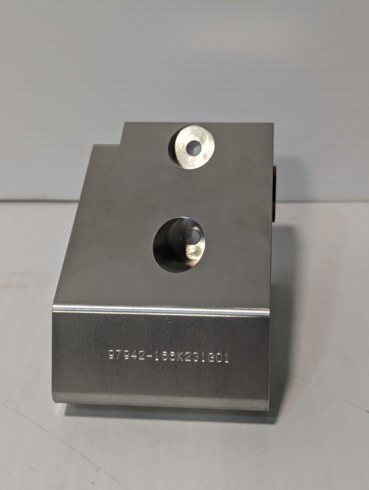 166K231G01 Pivot Assembly "B", 3915-13-000-1812 - Free Shipping