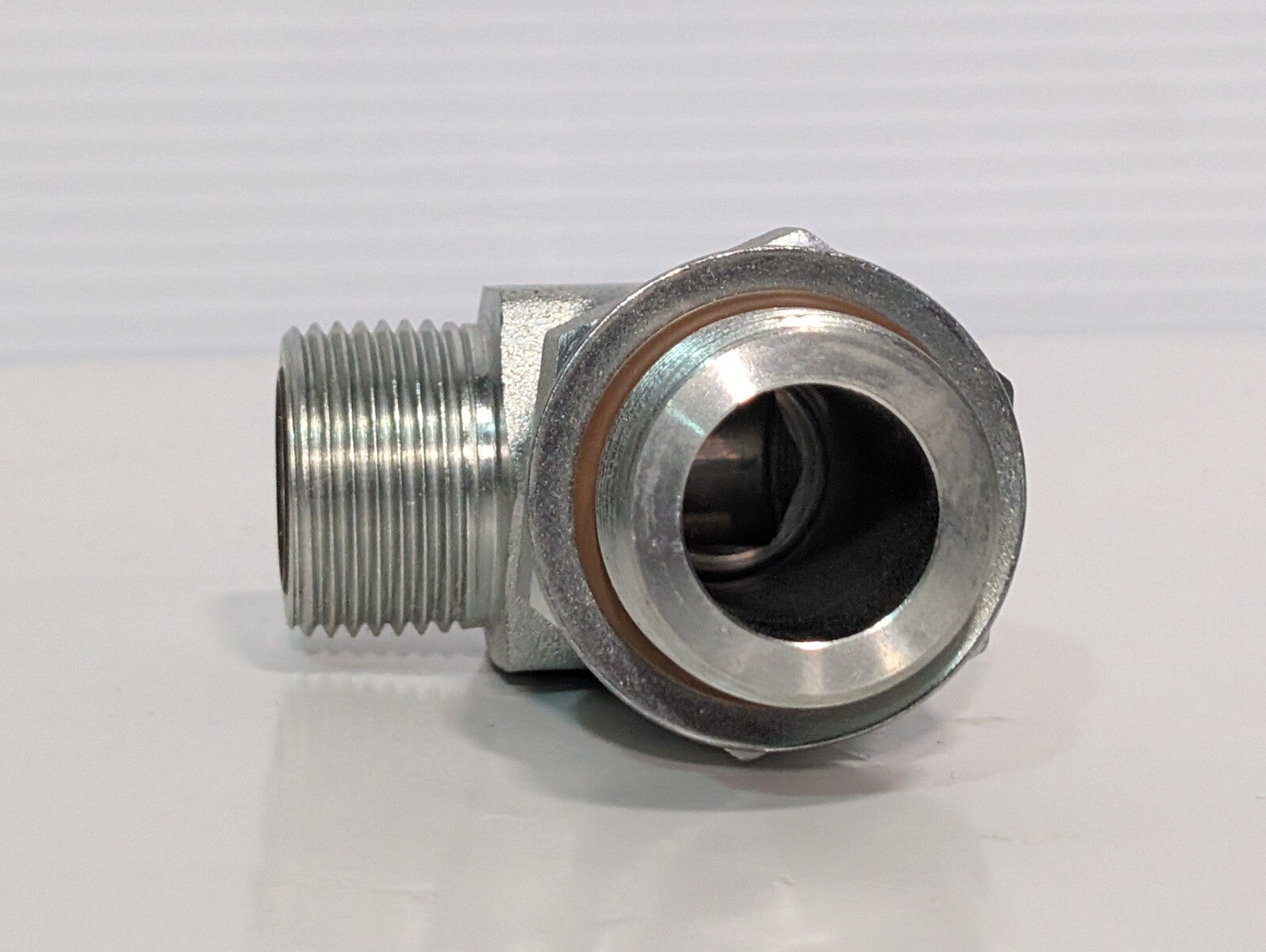 Sullair 02250152-544 Elbow Replacement Part 90, 1" SAE x 3/4" ORFS