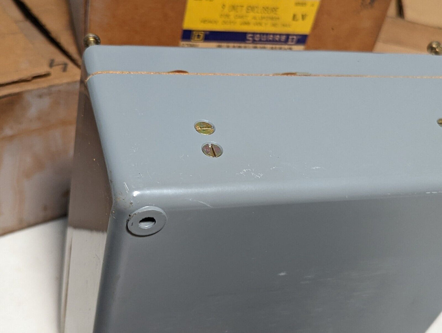 Square D 9001-KY9 9-unit enclosure, die cast aluminum, heavy duty, 600VAC max