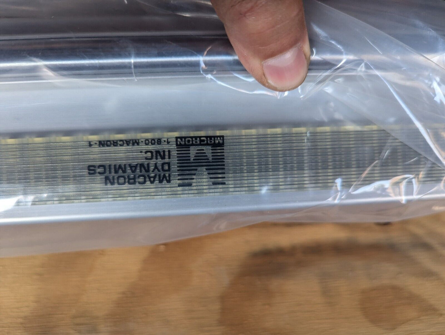 Macron 11237E01 Linear Rail Actuator / 3915-12-000-4790 Vertical Feeder Lift