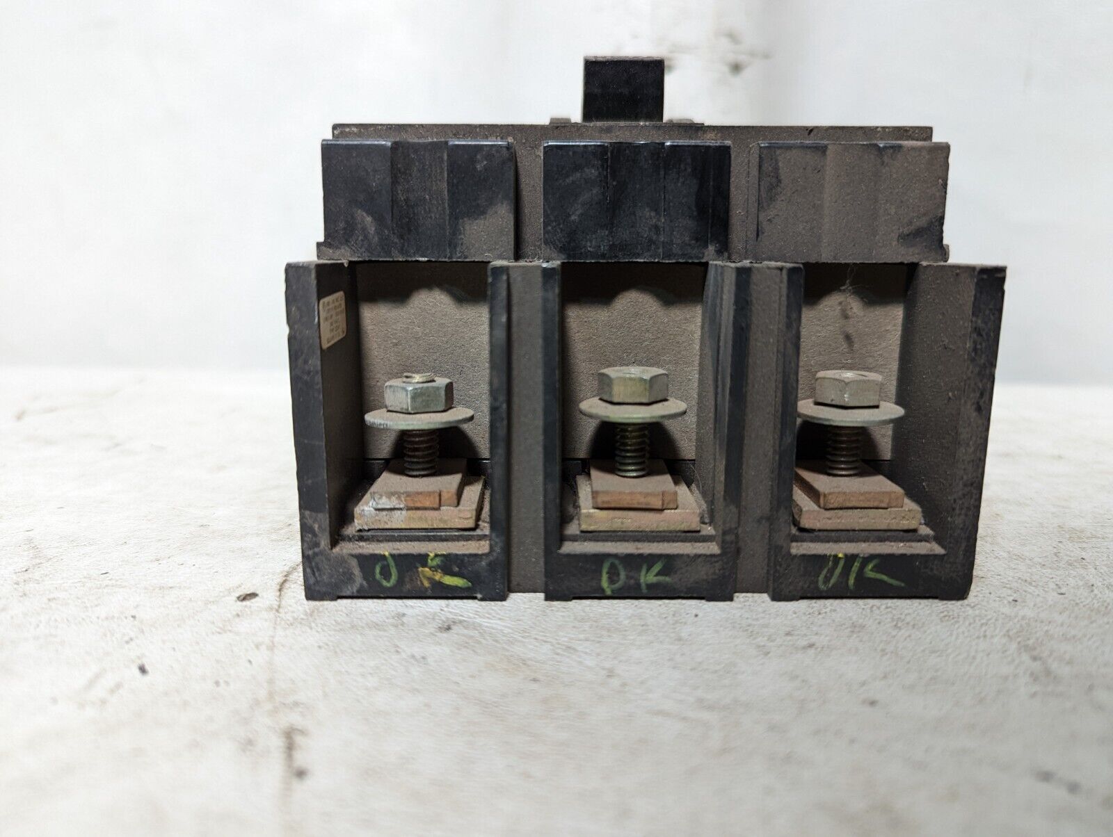 Square D Q2M-3150-MT circuit breaker, 150A, 240V, 3 pole