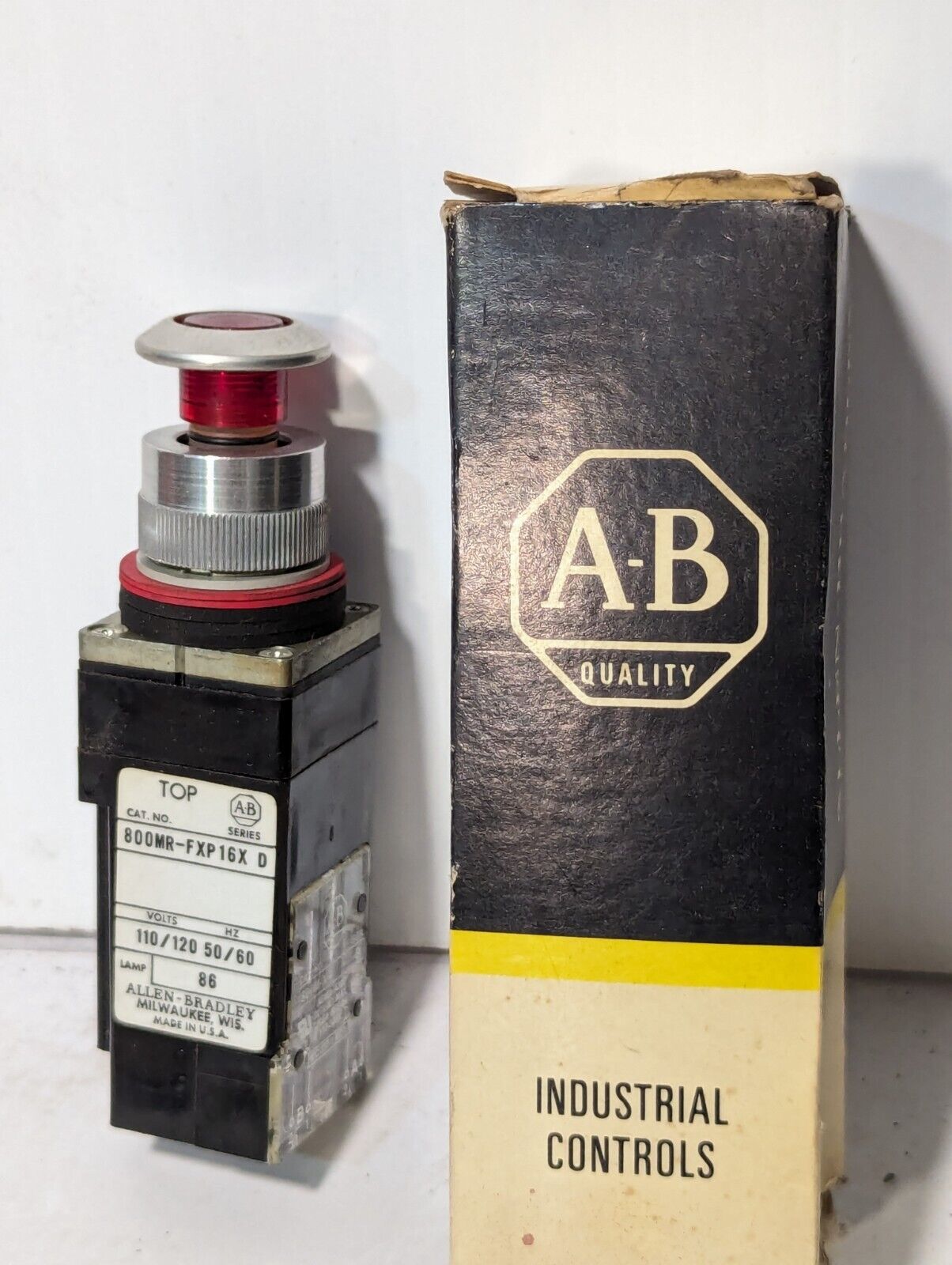 Allen Bradley 800MR-FXP16X Push-Pull Control , 110/120V, Illuminated Red