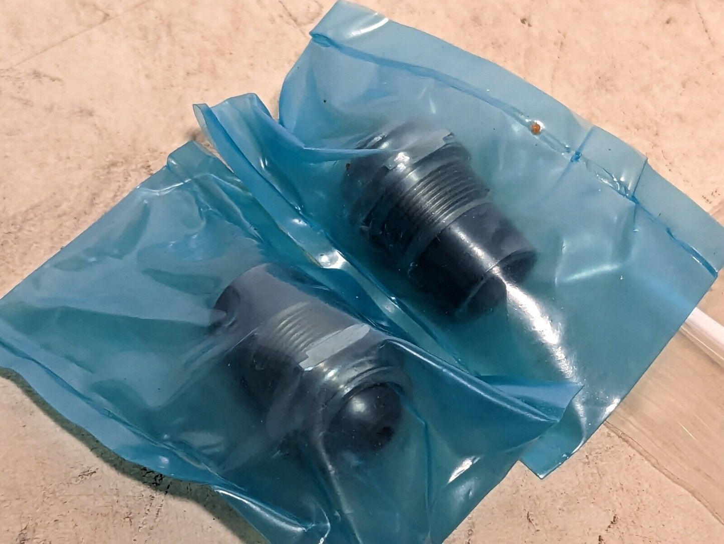 Lot of 3 DCT12 ZTT cylindrical gate assemblies, 039778 kit