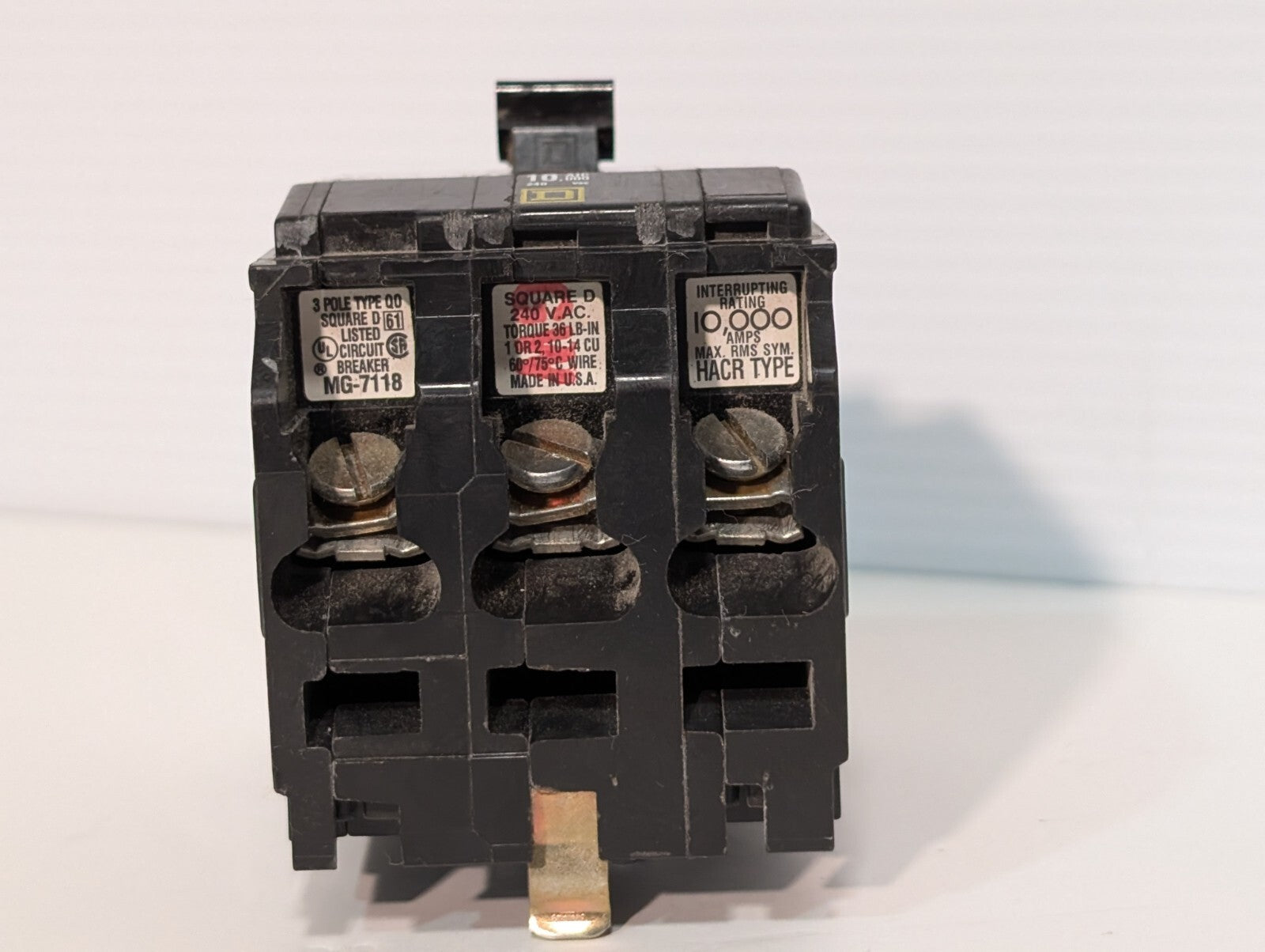 Square D QO315 Molded Case Circuit Breaker, 15A, 240V, 3-Pole, 3-Phase, Plug-In