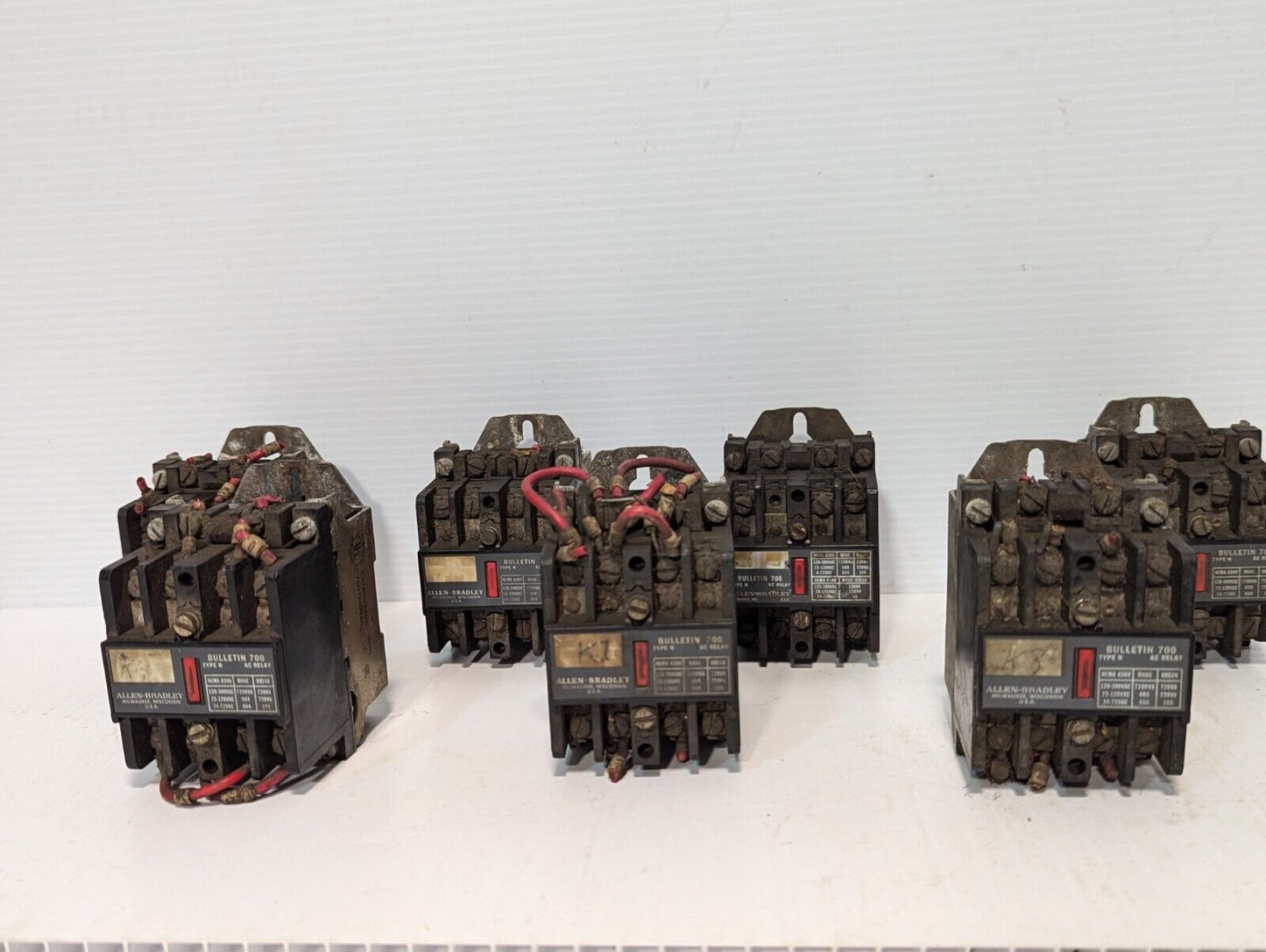 Lot of 7 Allen-Bradley 700-N400A1 Control Relays as pictured - Free Shipping