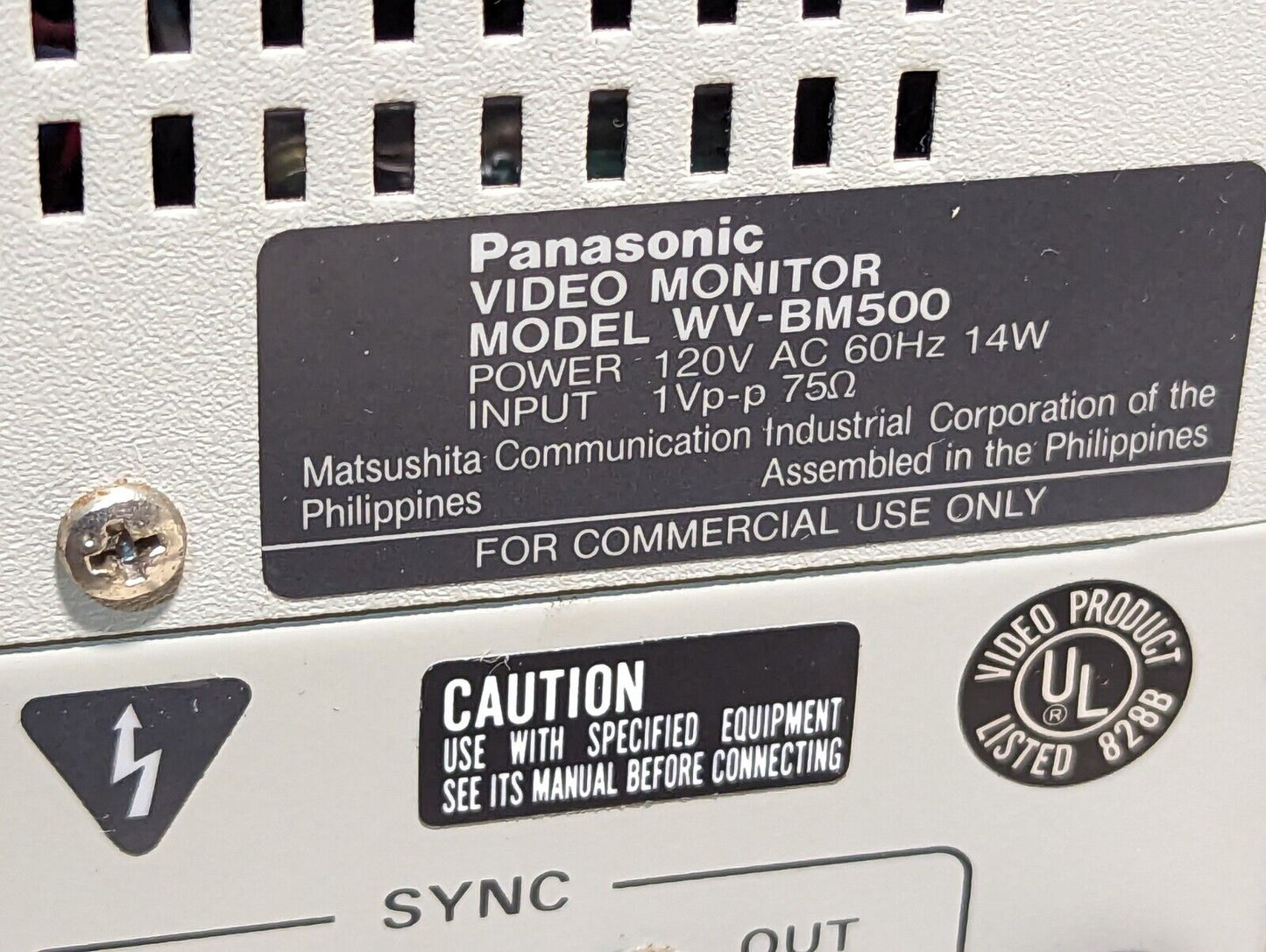 Pansonic WV-BM500 video monitor, powers on but does not display