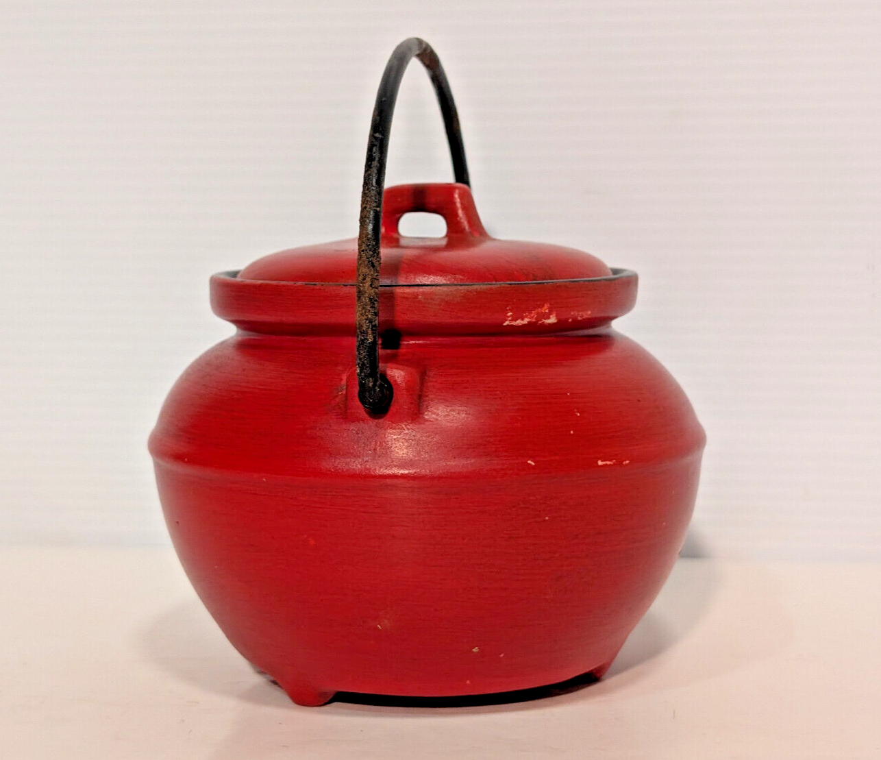 Vintage Mid Century Calif USA 702 Red Bean Pot Jar Black Metal Handle Kettle