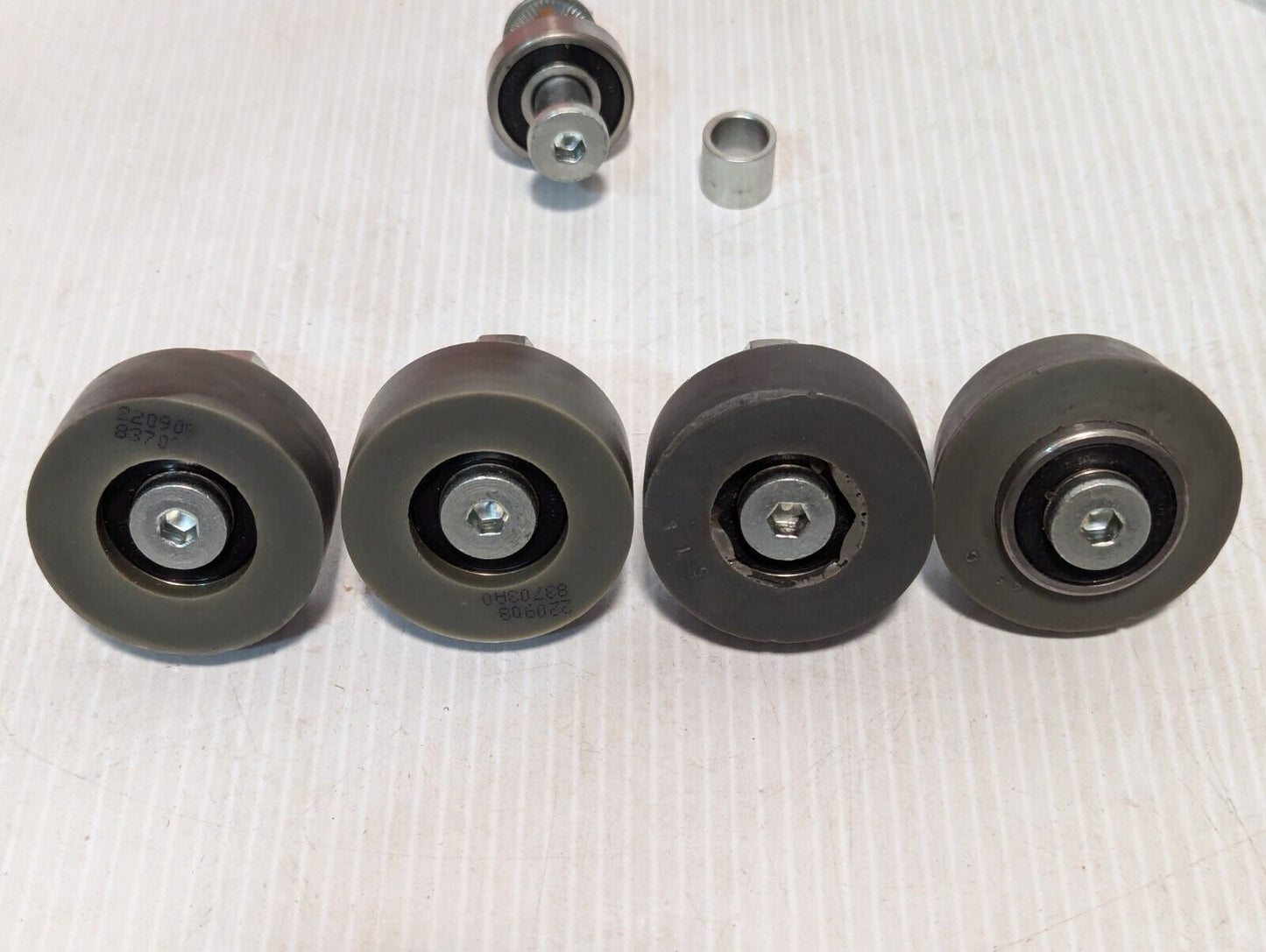 Lot of 4 Siemens 141K343HO1 Roller Assembly Carriage plus more - Free Shipping