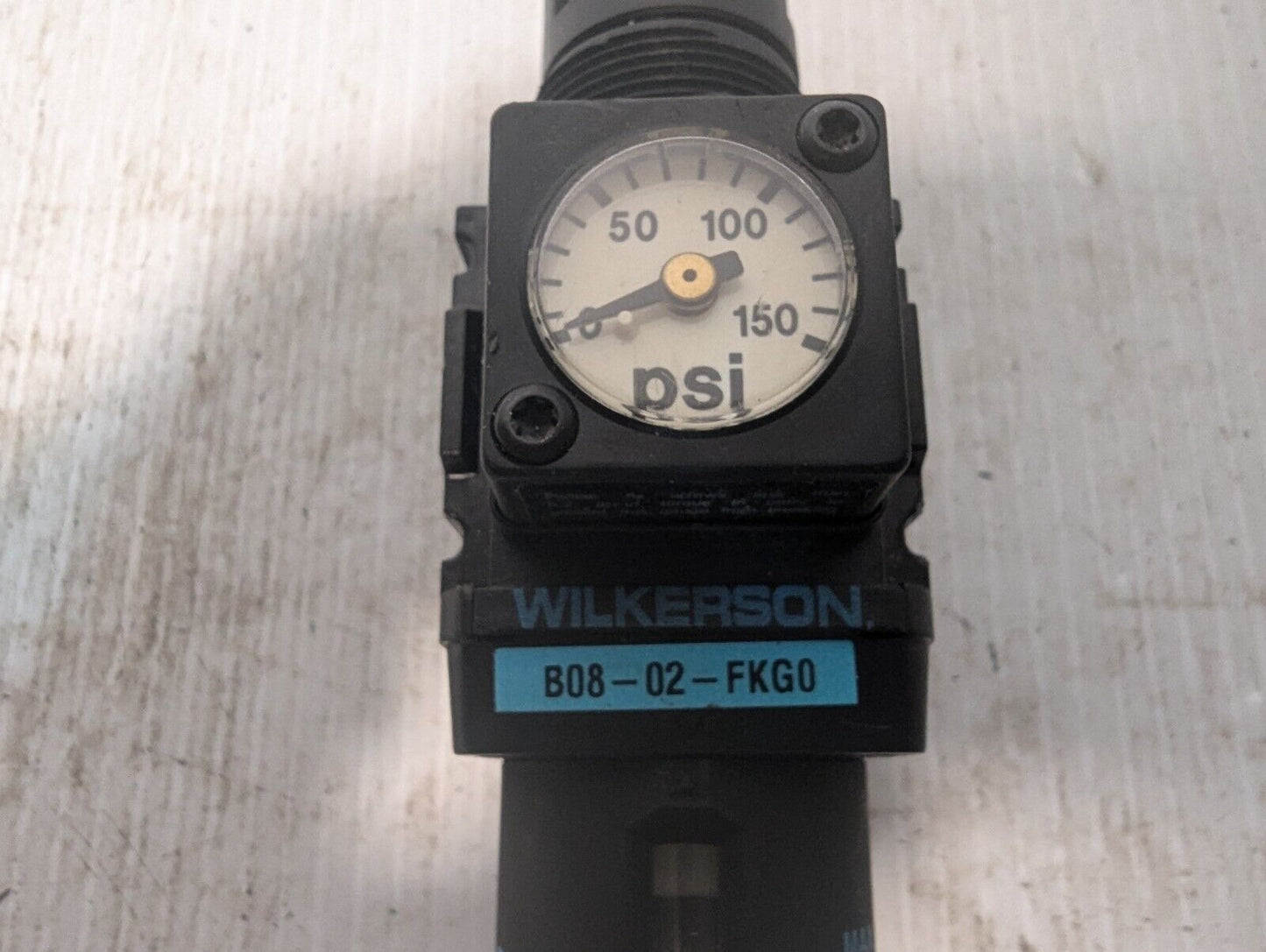 Wilkerson B08-02-FKG0 Pneumatic Regulator, 150psi+Returns