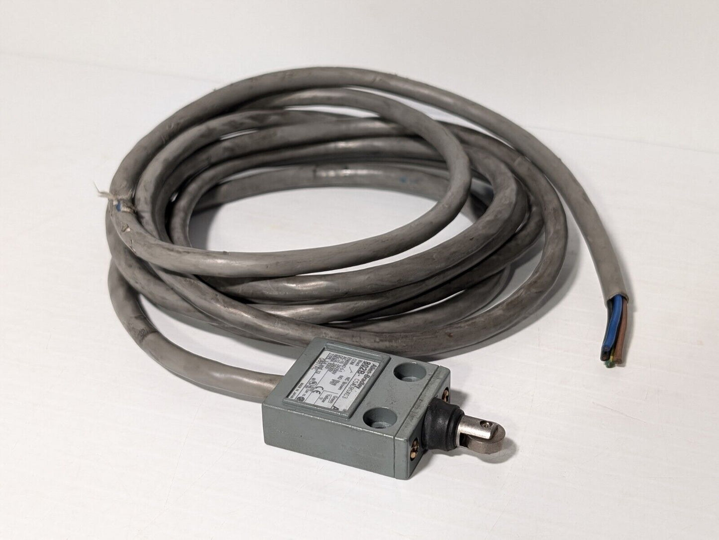 Allen Bradley 802B-CSADBSXC3 Compact Top Push Roller Limit Switch