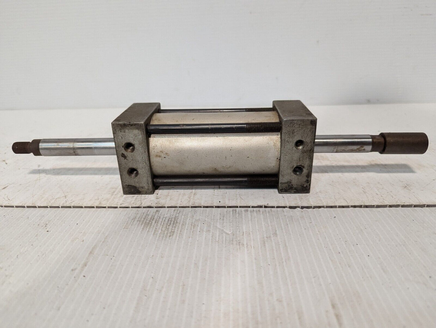 Unidentified 14" Double-Action Hydraulic Cylinder - Free Shipping+Returns