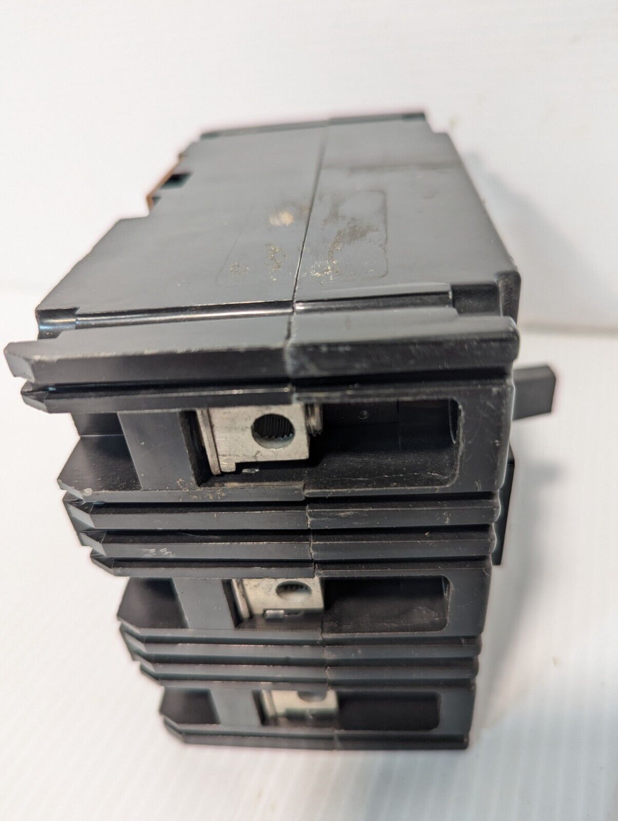 Square D FAL32020 circuit breaker, 20A, 240VAC, 250VDC, 3 poles - Free Shipping