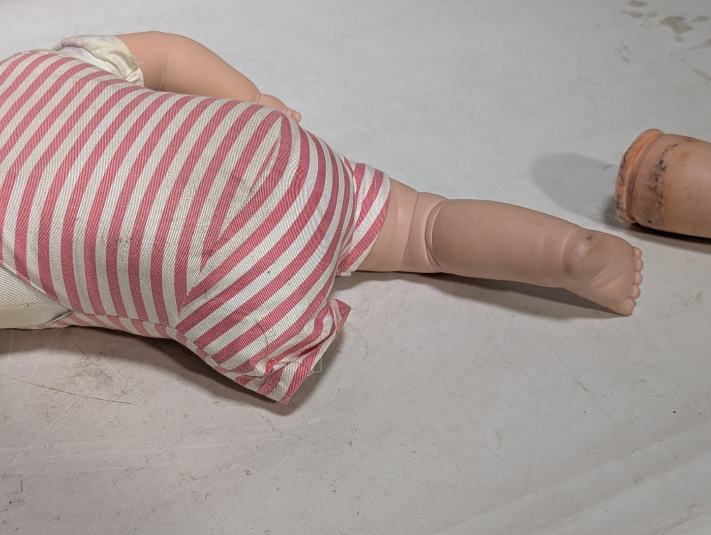 (1) Laerdal Baby Anne CPR Infant Pediatric Training Manikin, Dismembered Leg