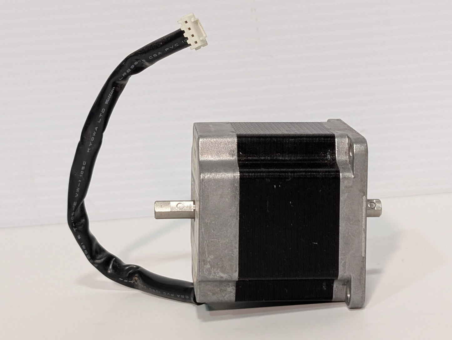 Vexta C7525-9212K 2-Phase Stepping Motor 1.8° Step, 6.5VDC, 1.2A, Made in Japan