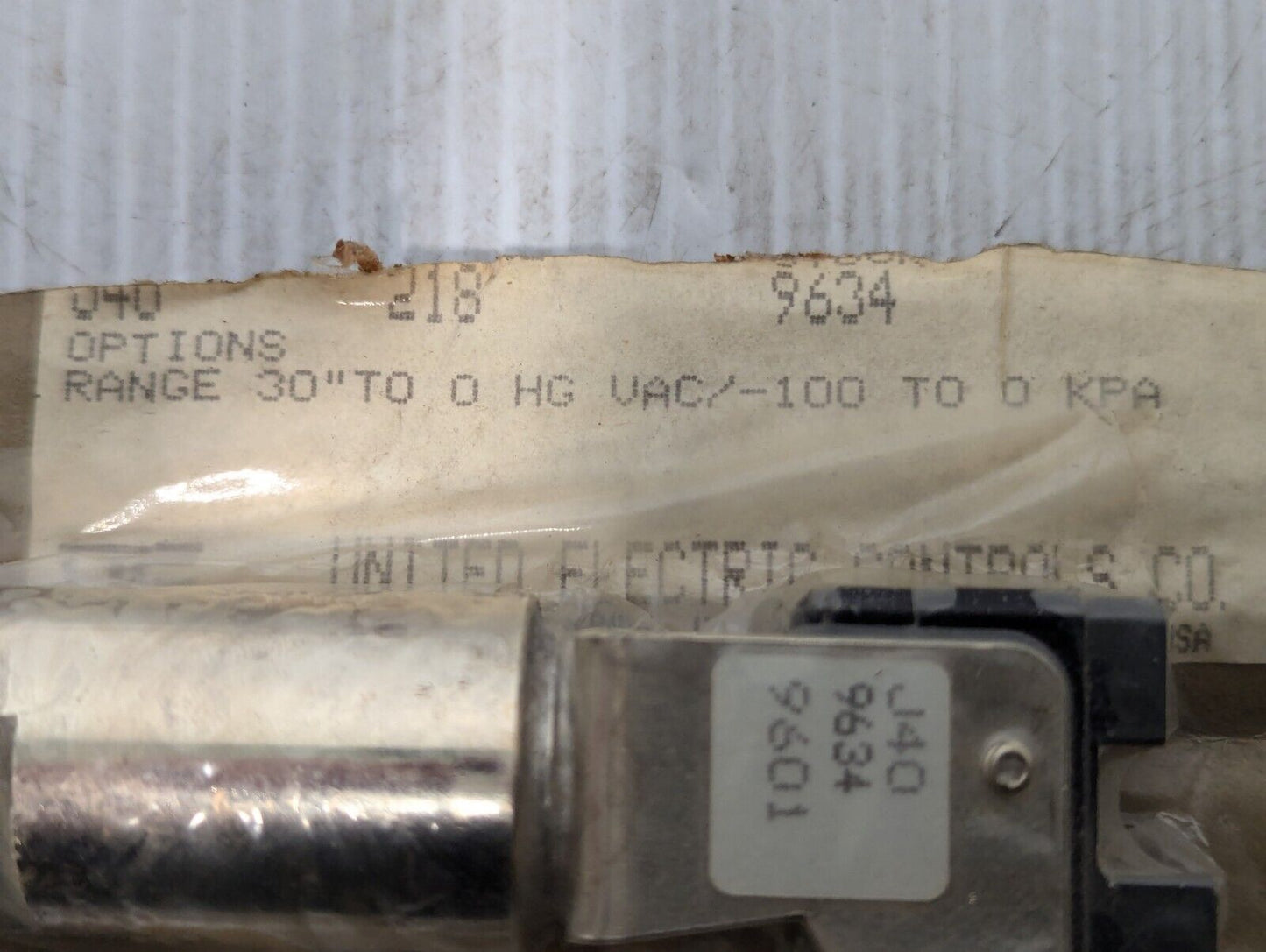 United Electric Controls Co. Pressure Switch J40-218 Range 0-30PSI Free Shipping