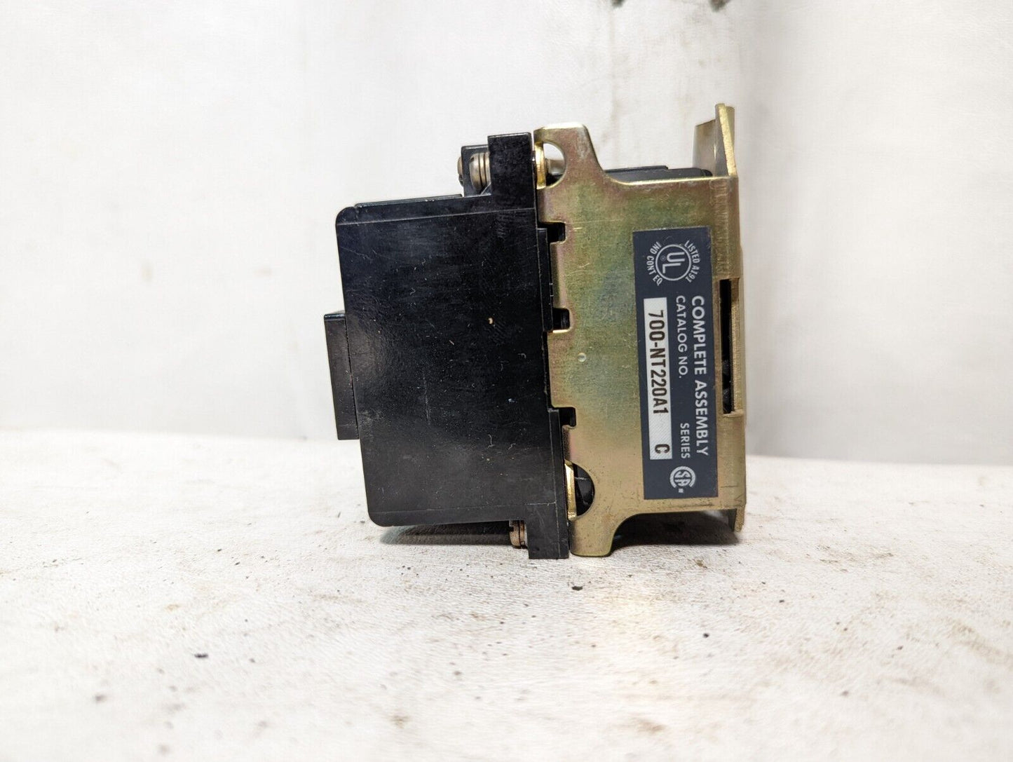 Allen-Bradley 700-NT220A1 relay, type N, AC relay
