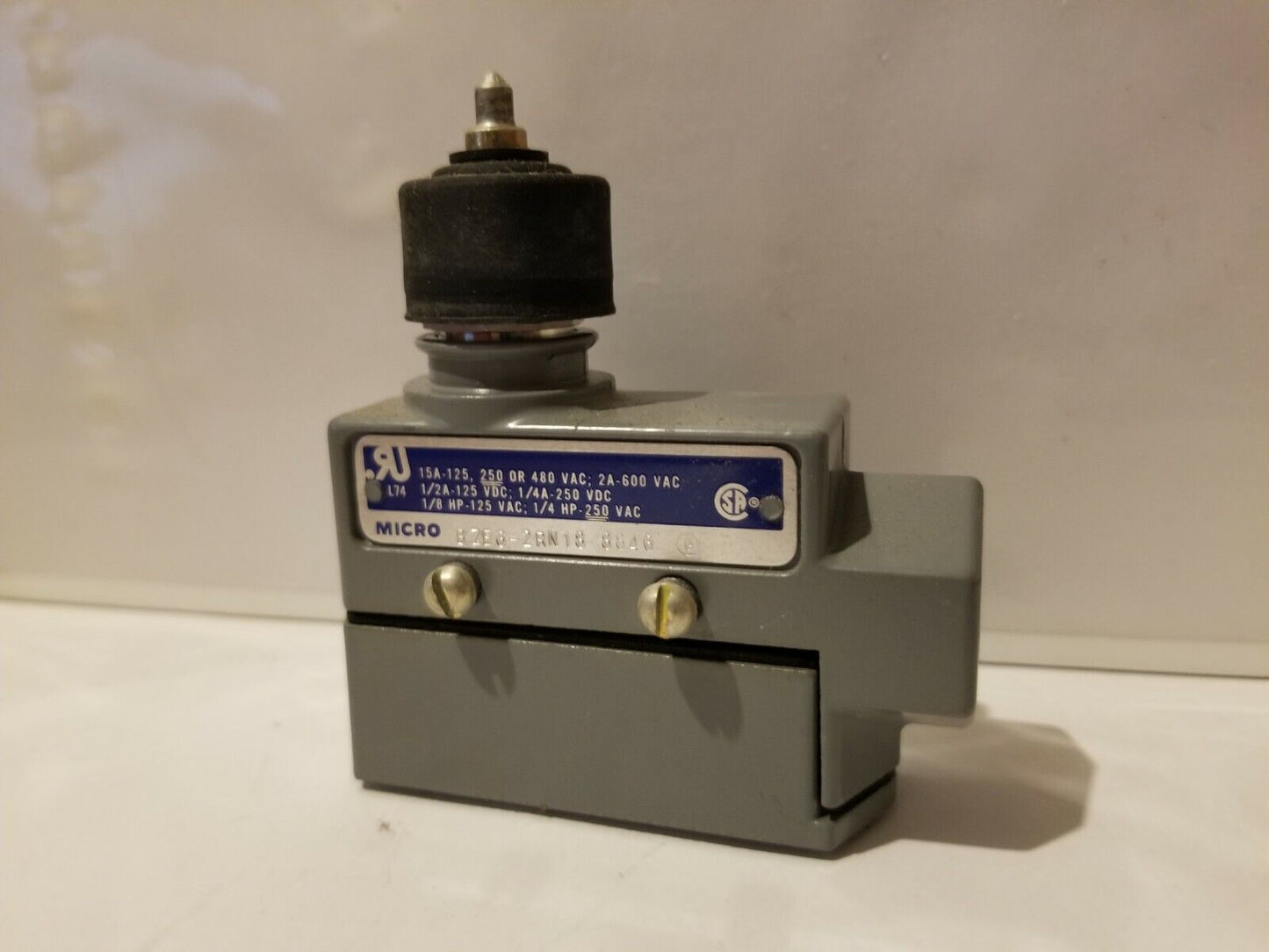 Honeywell Micro Switch BZE6-2RN18 enclosed limit switch, wobble switch