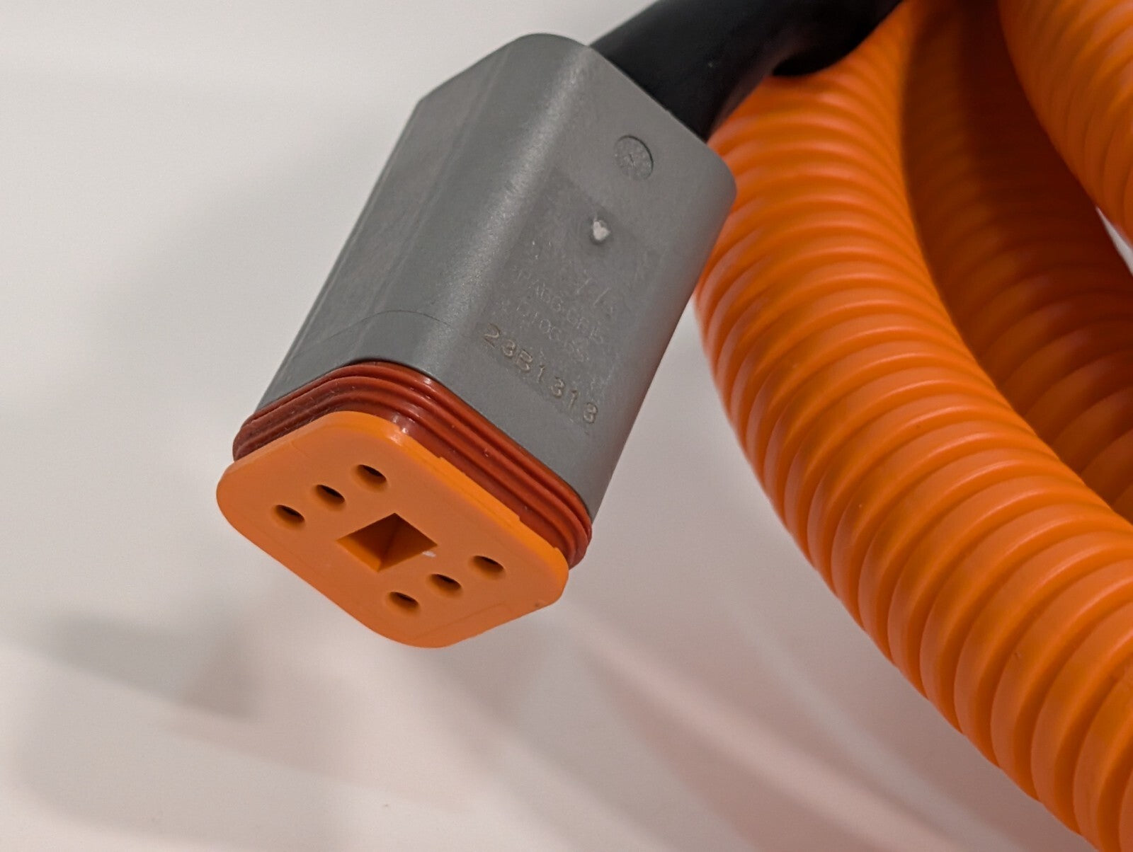 Suzhou Yiwei Lianke HVH-K1020001CD80 PTC Water Heater For Electric Vehicles 10kw