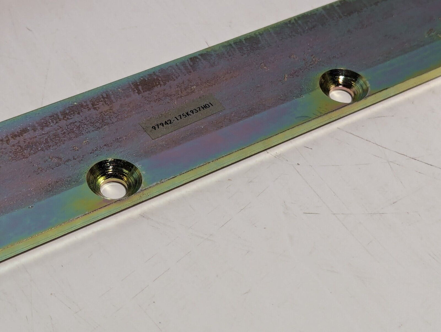 3915-18-000-2300 175K937H01 Back Support - Free Shipping