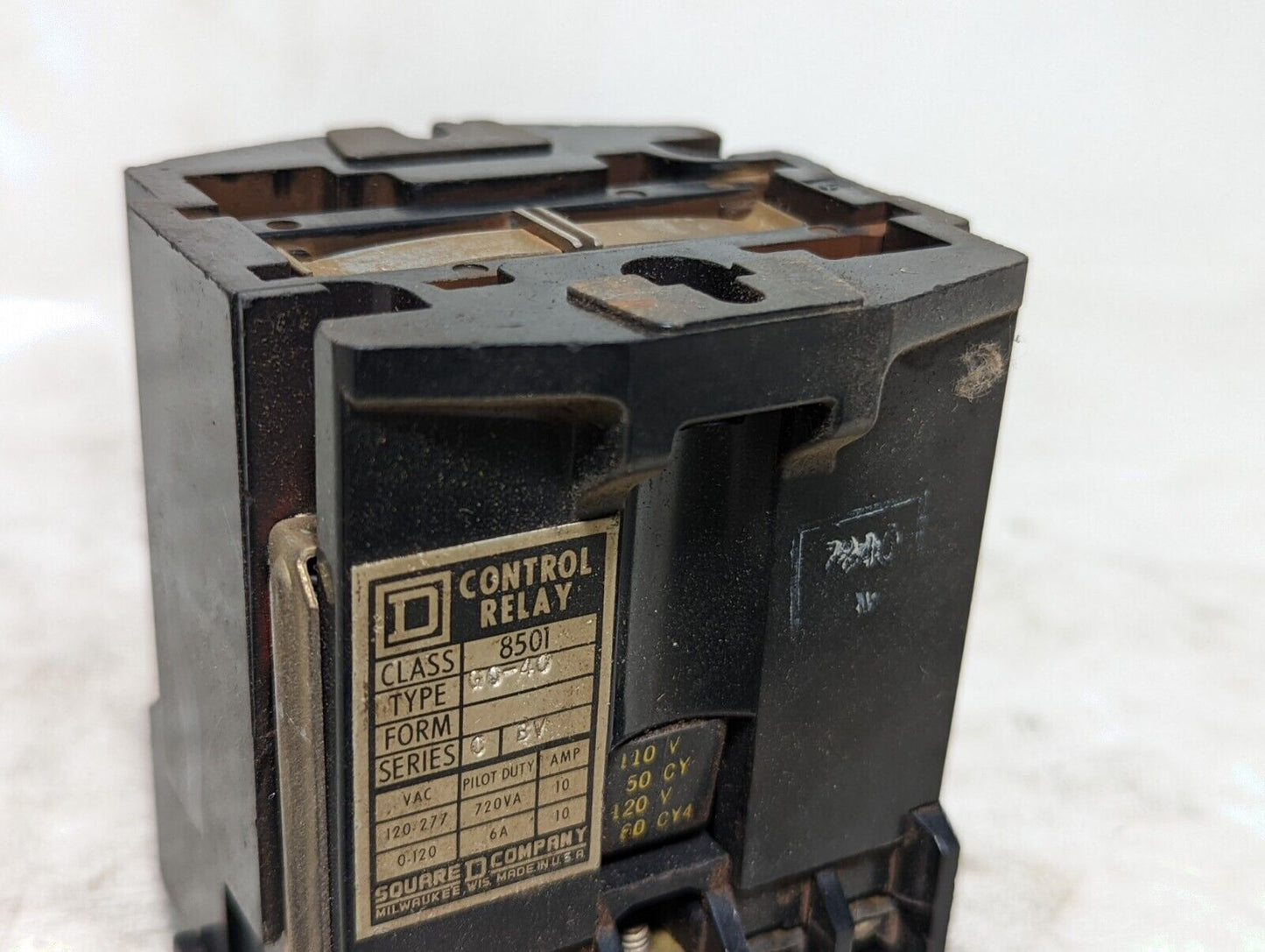 Square D 8501GO40 control relay, 110/120VAC coil, 8501G040