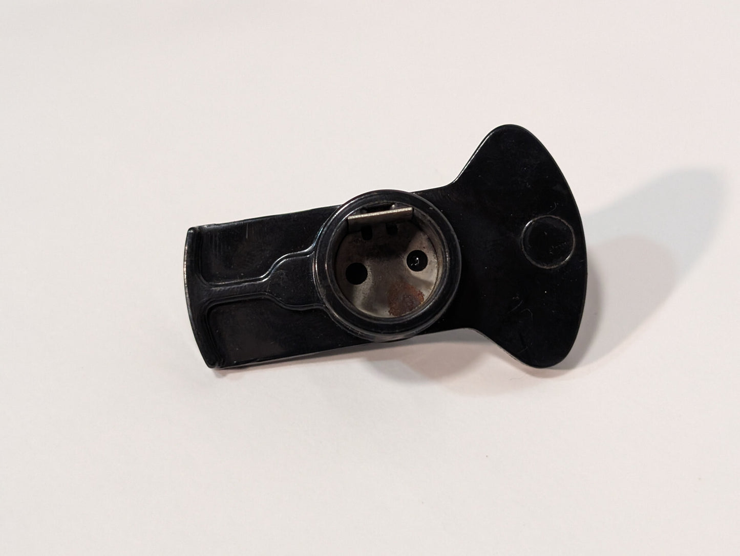 Standard Automotive Parts AL-147 Distributor Cap, (2) Champion UD16 Spark Plugs