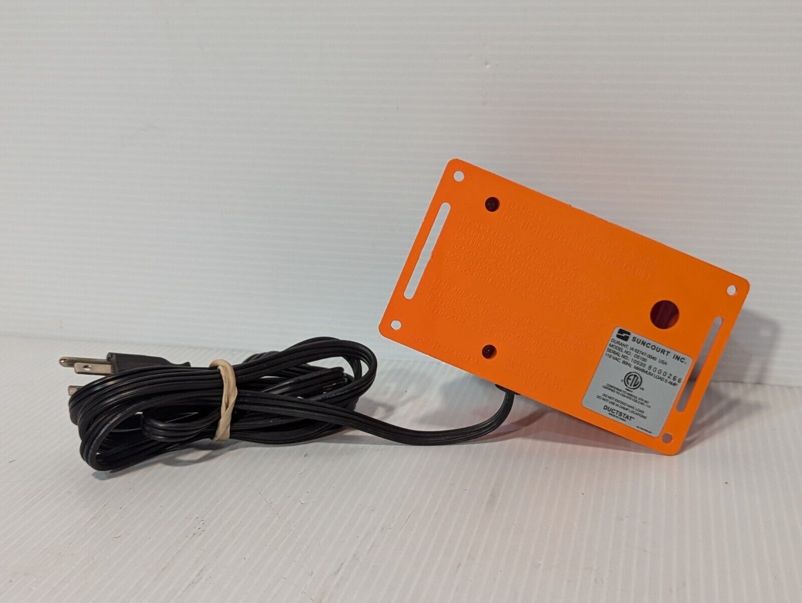 Suncourt DS100 DuctStat Plug-In Thermostat Temp Sensitive Switch