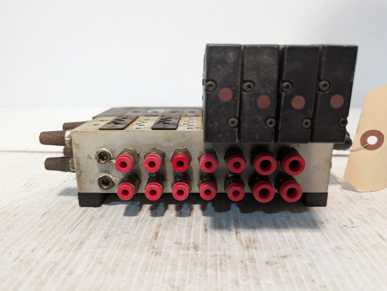 Taiyo Manifold Block with Four Taiyo USR530-SDT8 Solenoid Valves - Free Shipping