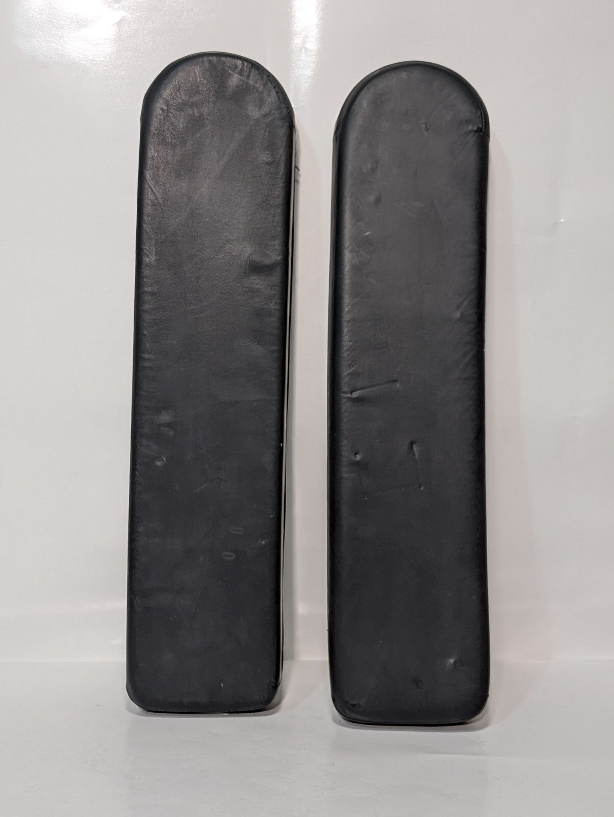 1 Pair Steris Padded Arm Rest, Black, 26.5" Long, 6" Width, 2.5" Thick