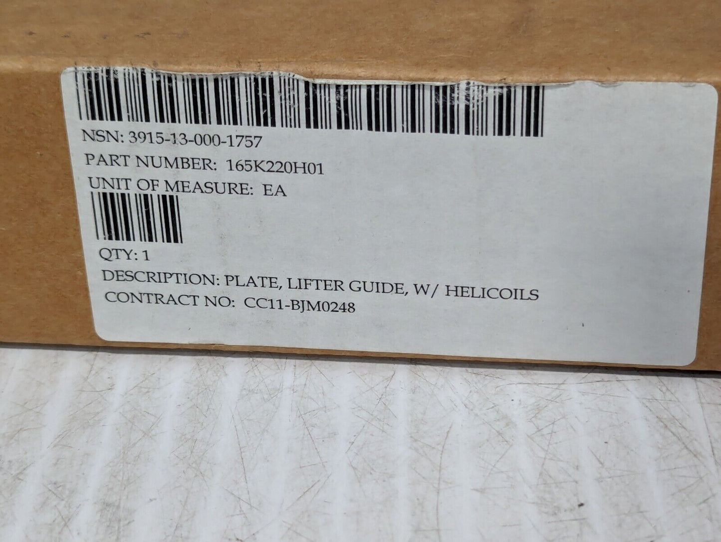 *Read* 3915-13-000-1757 165K220H Lifter Guide Plate w/Helicoils - Free Shipping