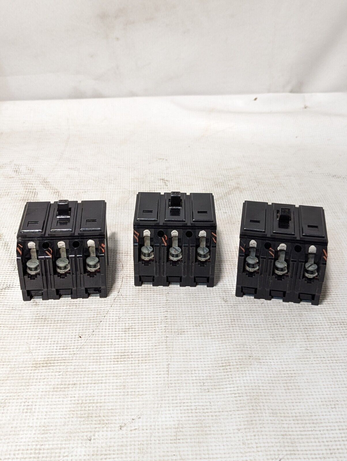 Westinghouse HQC3020 Circuit Breaker, 20A, 240VAC, 3-Pole - Free Shipping