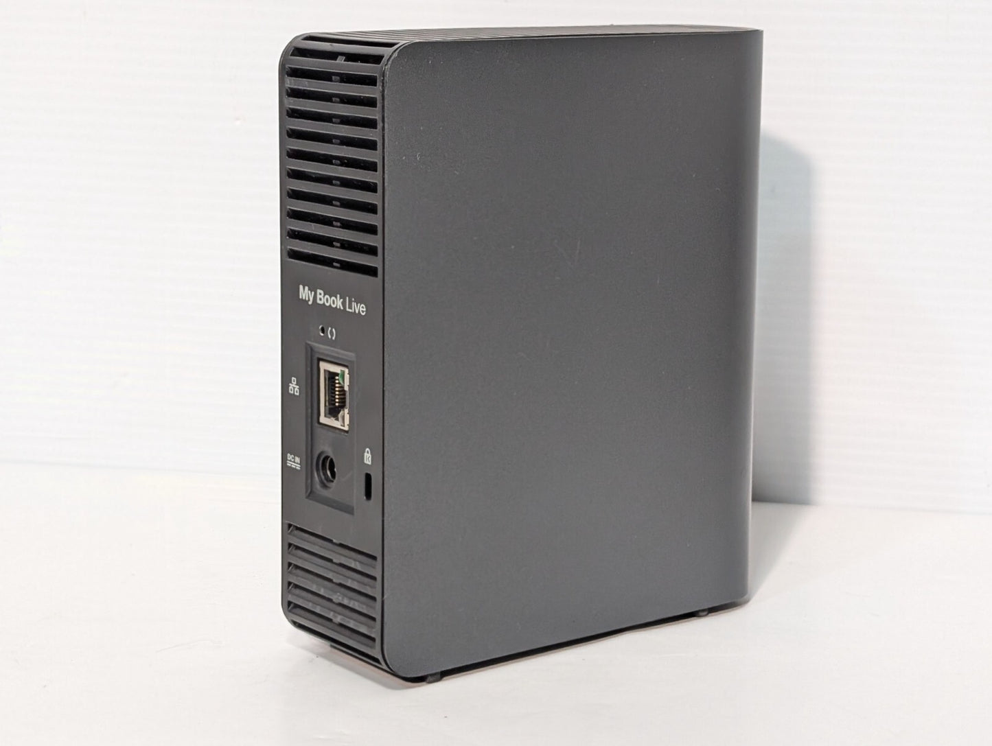 Western Digital WDBAAK0010HCH-00 External Storage Drive, 1TB, My Book Essential