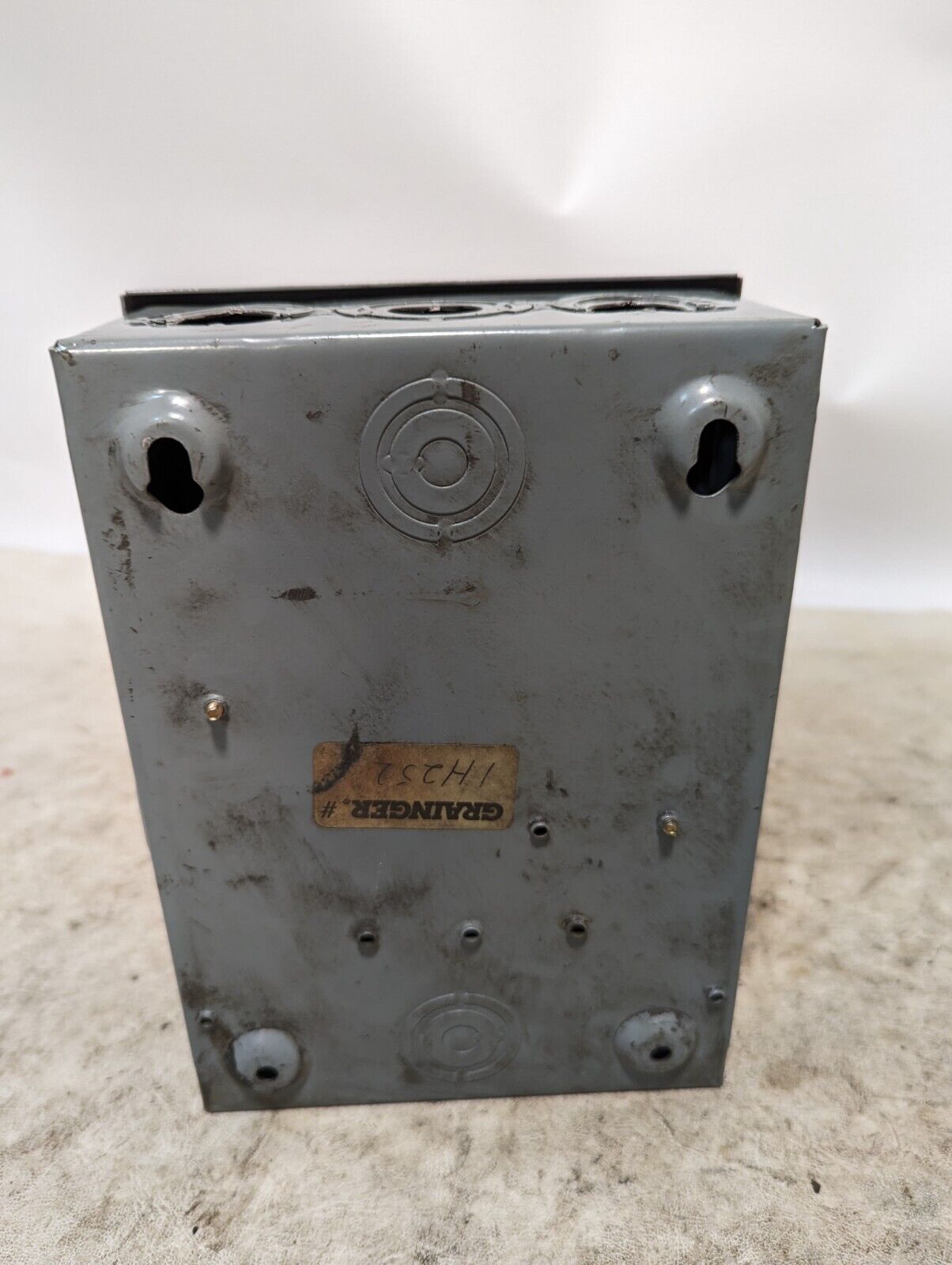 Square D D321N Single Throw Fusible Safety Switch, 30A, 240VAC