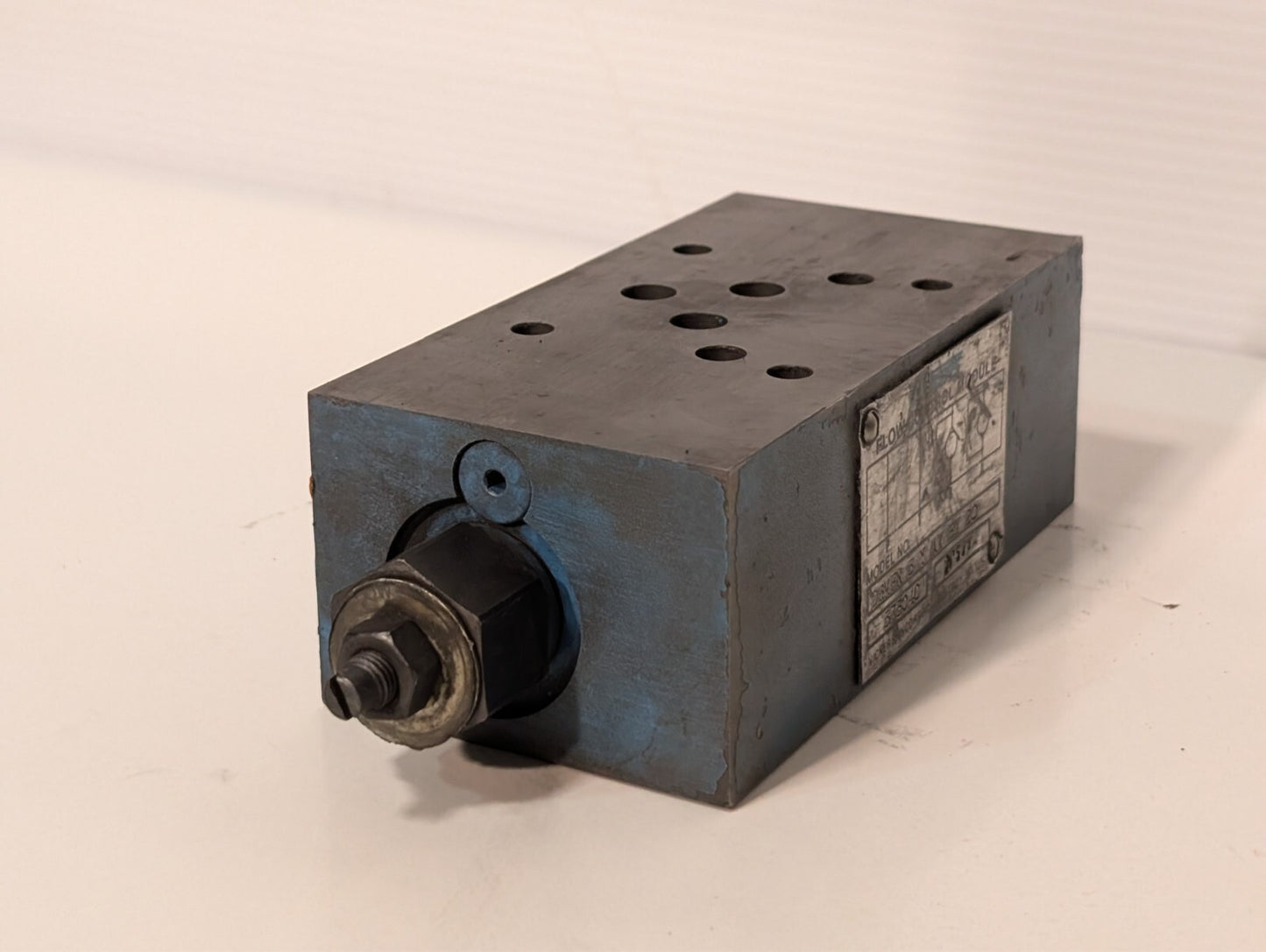 Vickers DGMFN 5 Y AW BW 20 Flow Control Valve