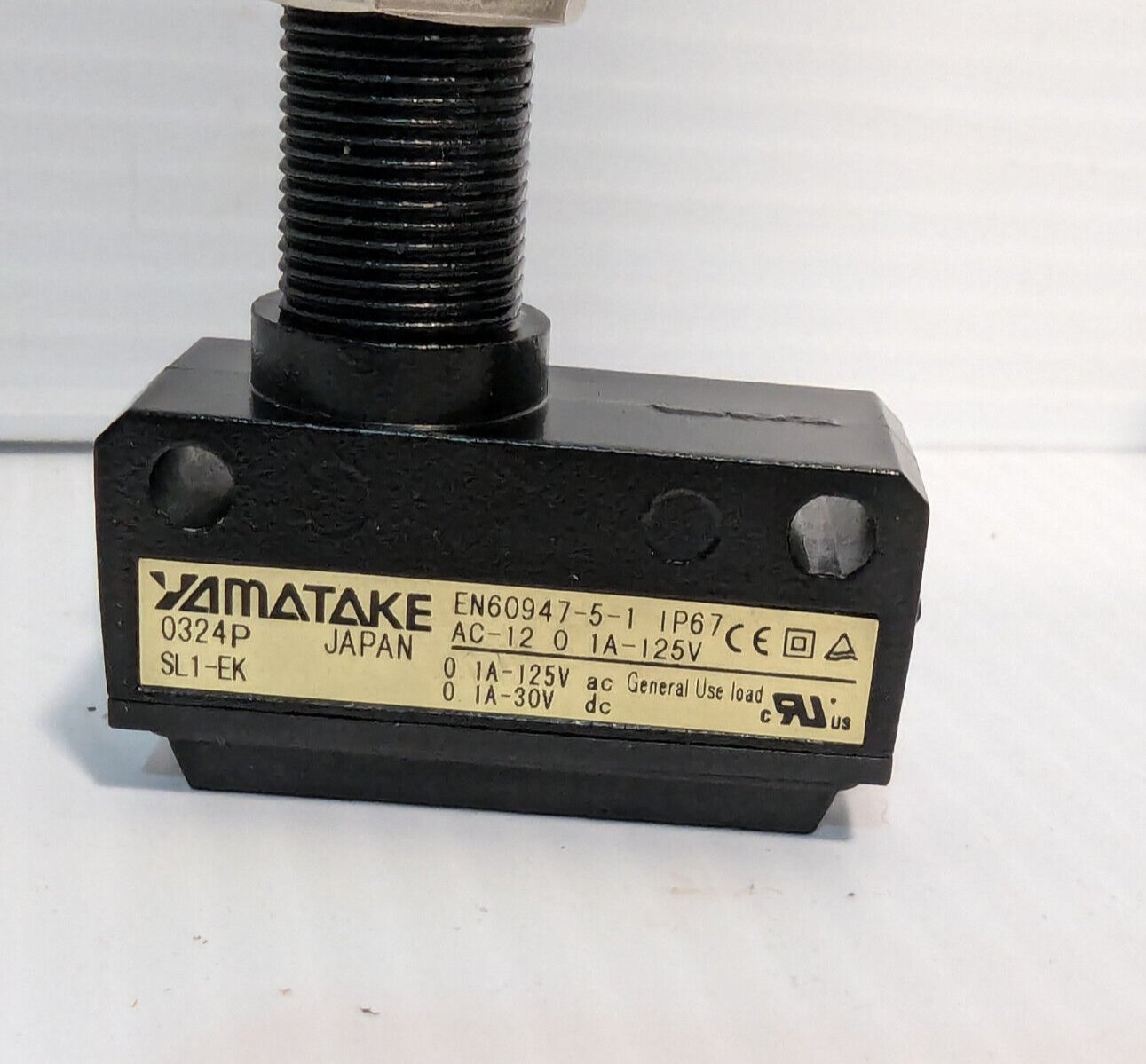Lot of 2: Yamatake, Azbil SL1-EK limit switches, roller plunger, free shipping