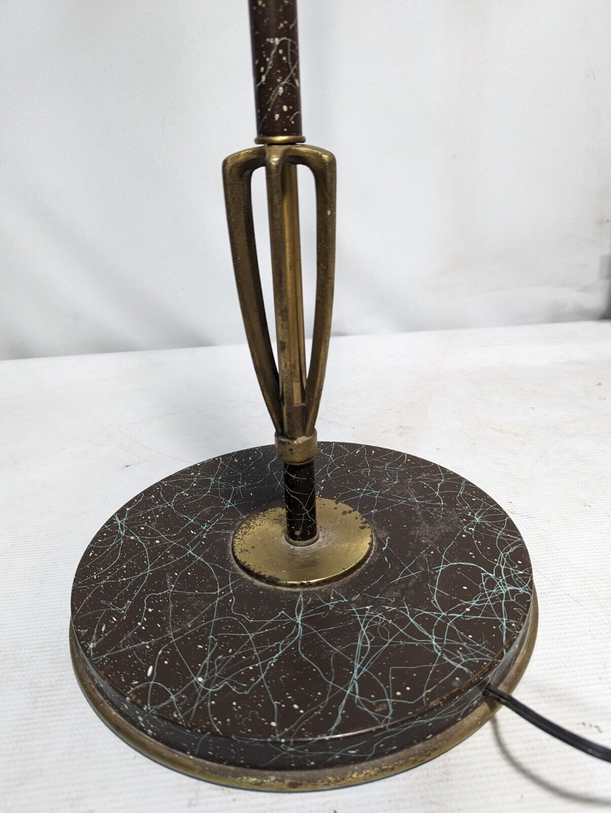 Vintage Rembrandt Lamp Company brass floor lamp with design on base