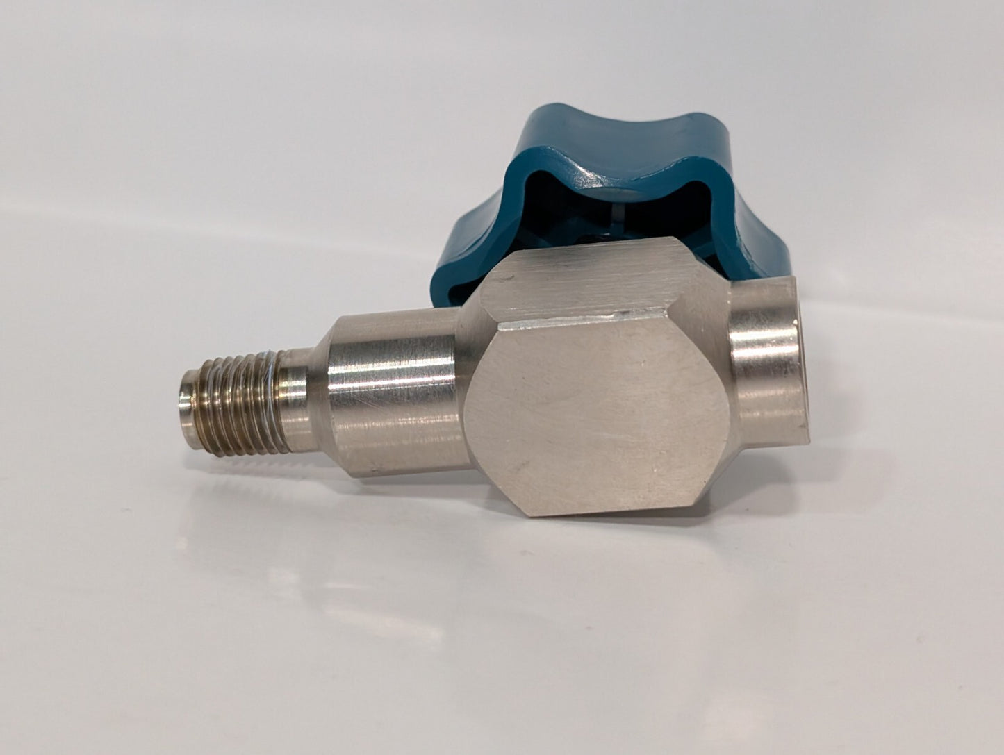 Airgas Diaphragm Valve Brass 3500 PSI 2 WAY