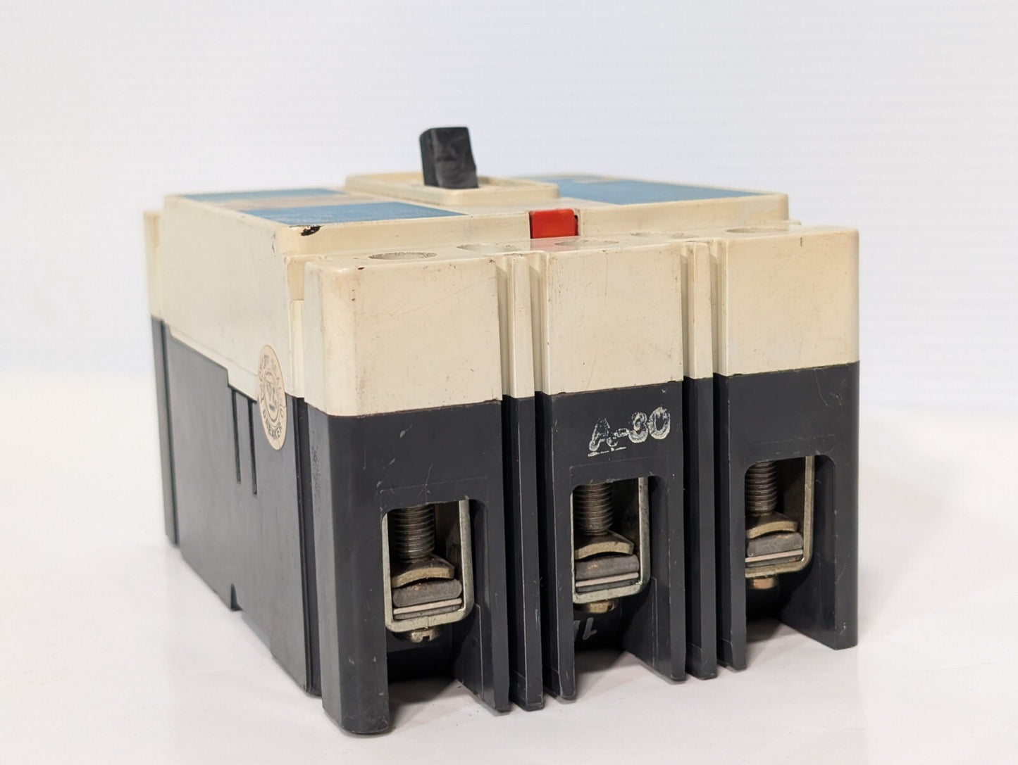 Westinghouse EHD3030 Industrial Circuit Breaker, 3 Pole, 30 Amp, 480vac, 14kA