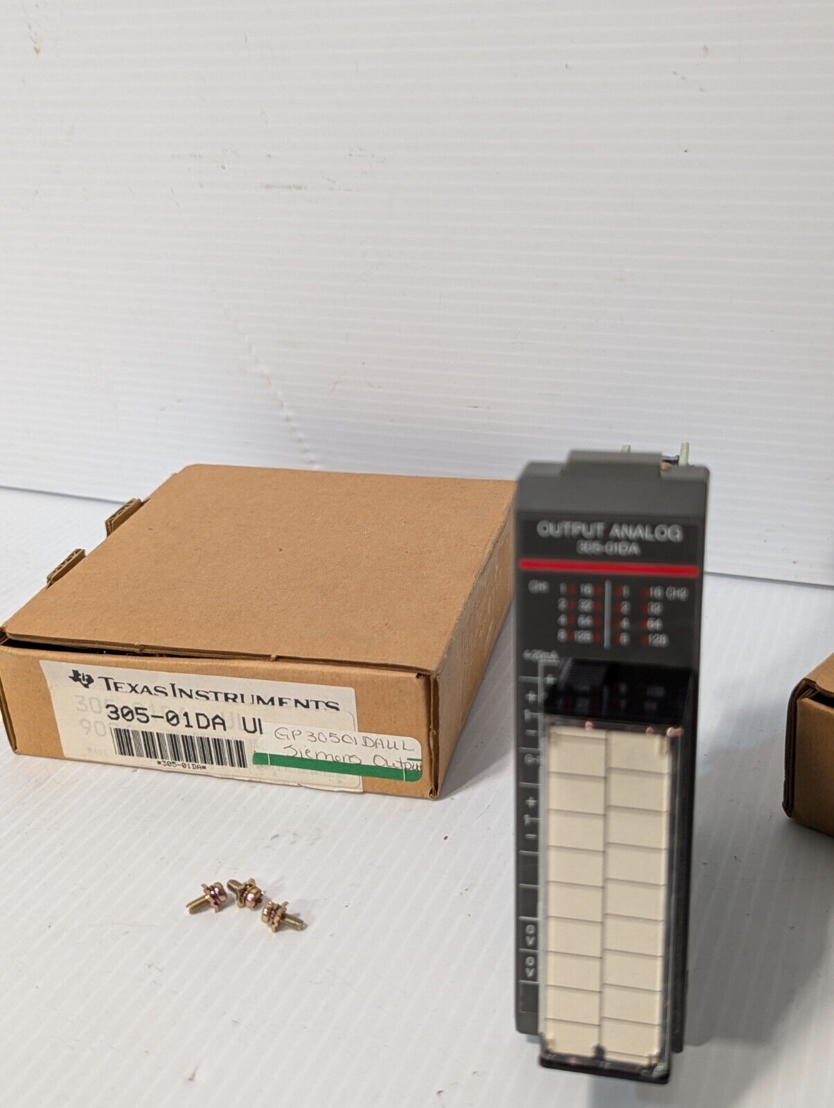 Texas Instruments 305-01DA output module, 24VDC, analog - Free Shipping
