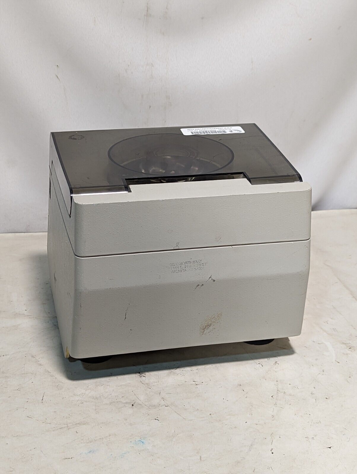 VanGuard V6500 centrifuge, 3400RPM, 110VAC, 60Hz, 0.95A, model 6500