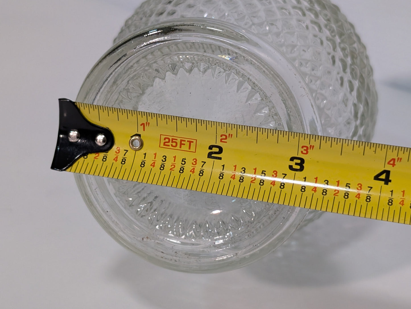 Vintage Mogen David 1976 Crystal Clear Glass Wine Decanter Vase Diamond Design
