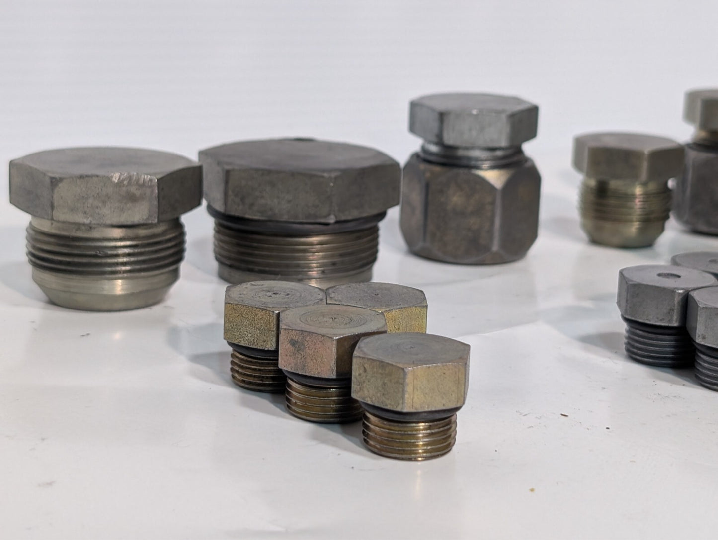 (27) High Pressure Compression Tube Fitting Adaptors Hex Head and Assorted Other