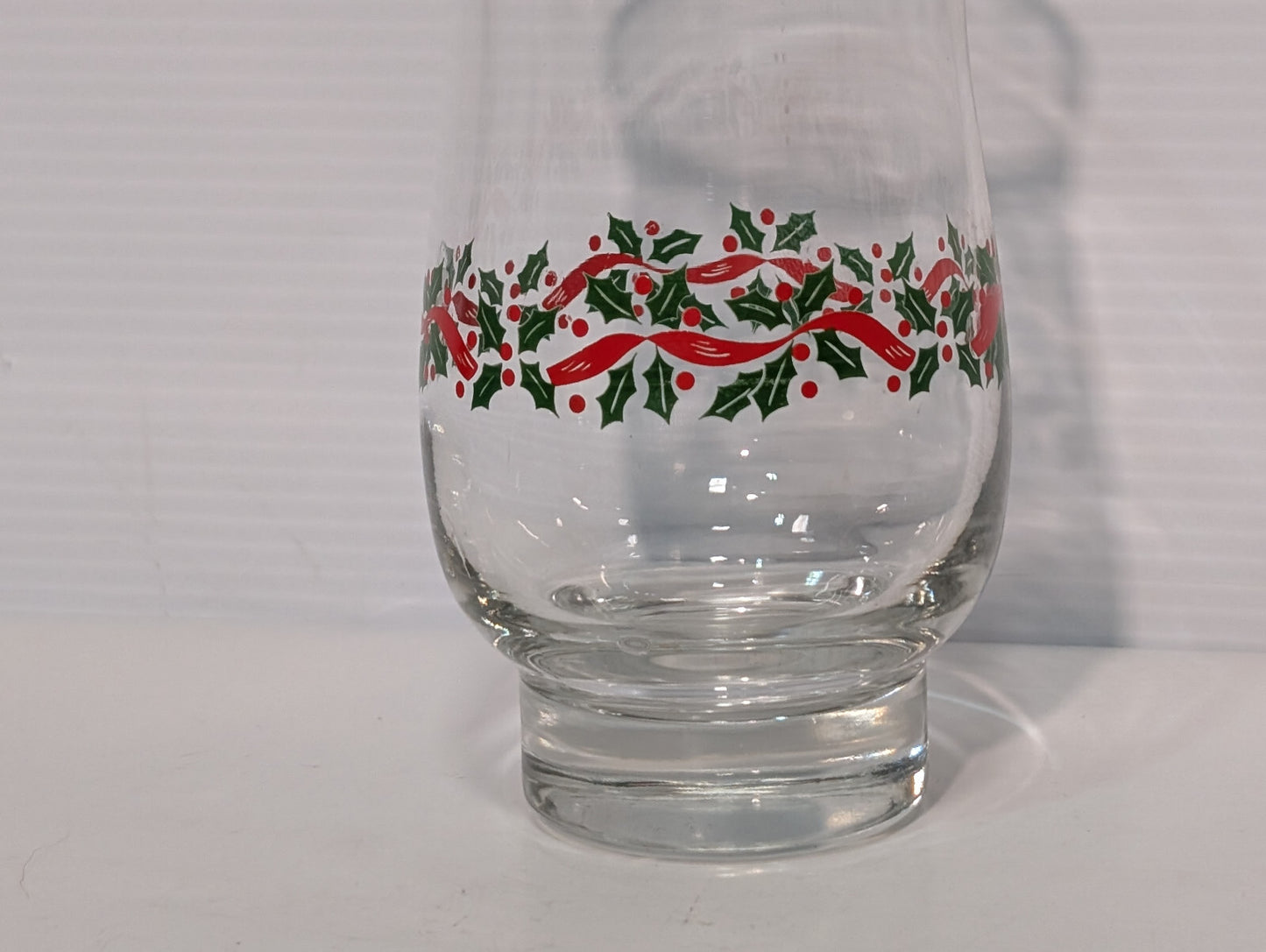 Vintage 70s Libby Holly Berry Christmas Drinking Glass Cup Gold Metallic Festive